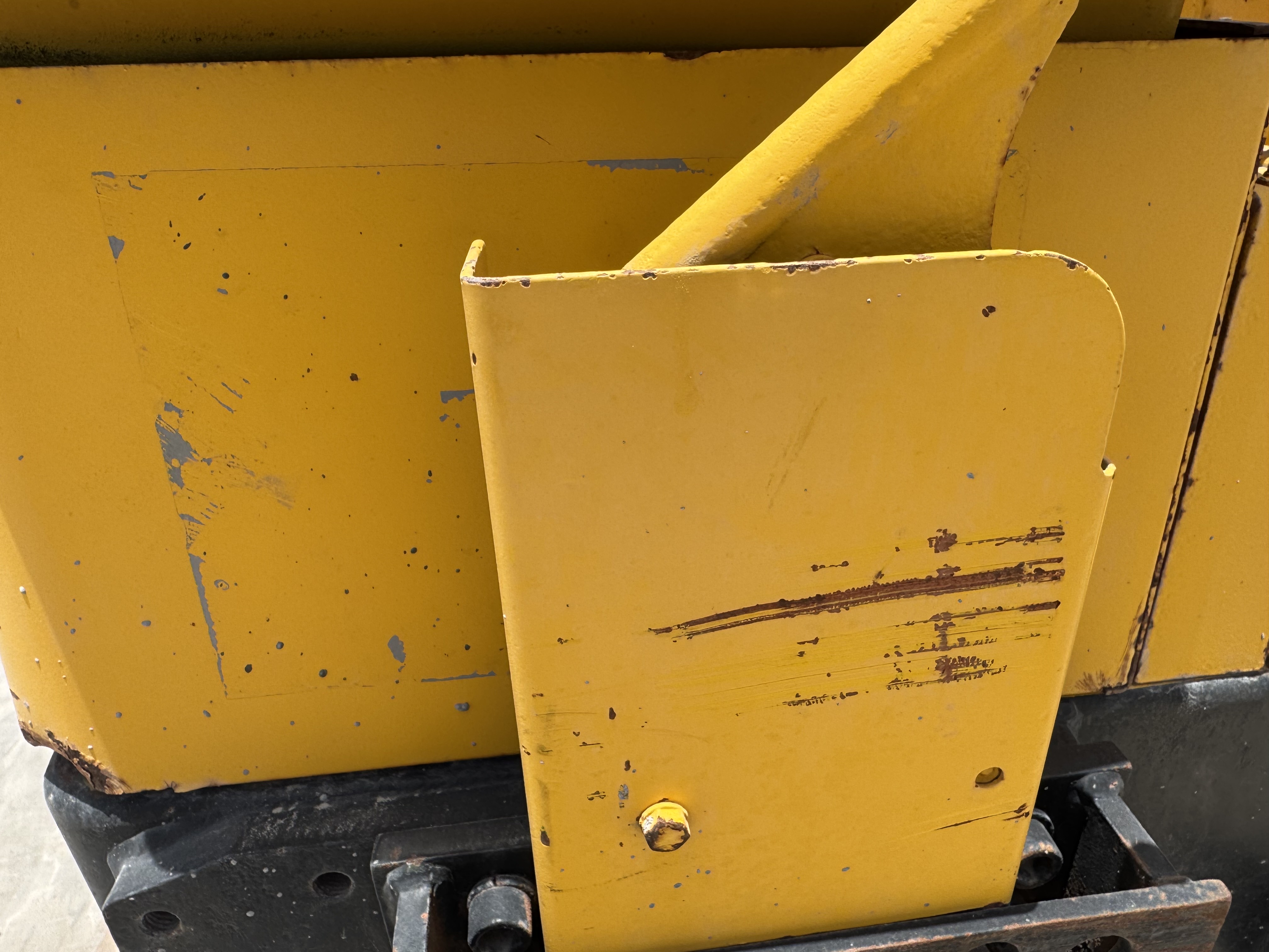 SRC-017-Sakai-CR270-Tandem-rollers-inspection-Structure-Sheet-metal-(fiberglass)-1