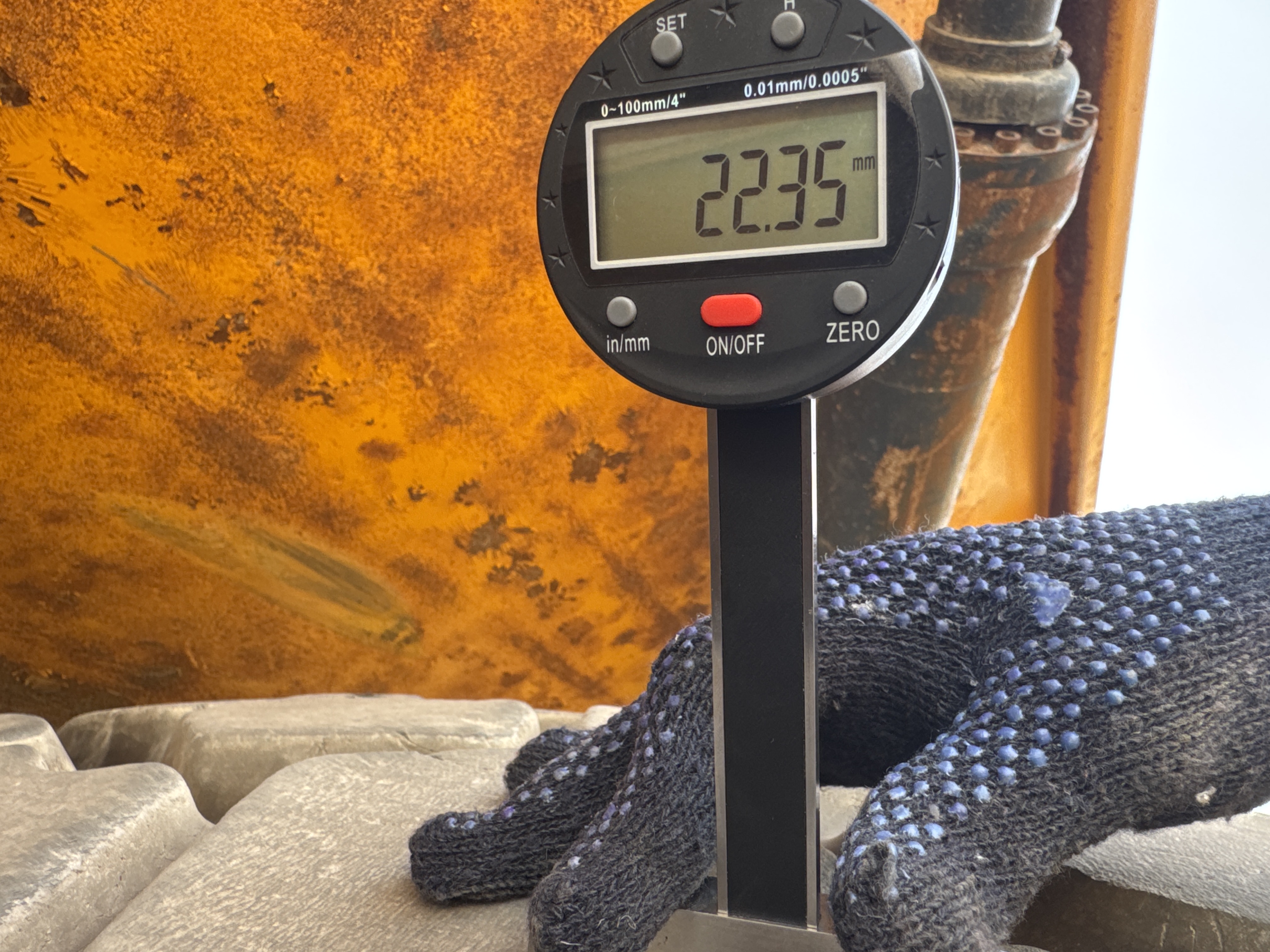 ADT-005-فولفو-A40G-شاحنات-قلابة-مفصلية-فحص-الهيكل-الإطار-الأوسط-الأيمن---عمق-المداس-1