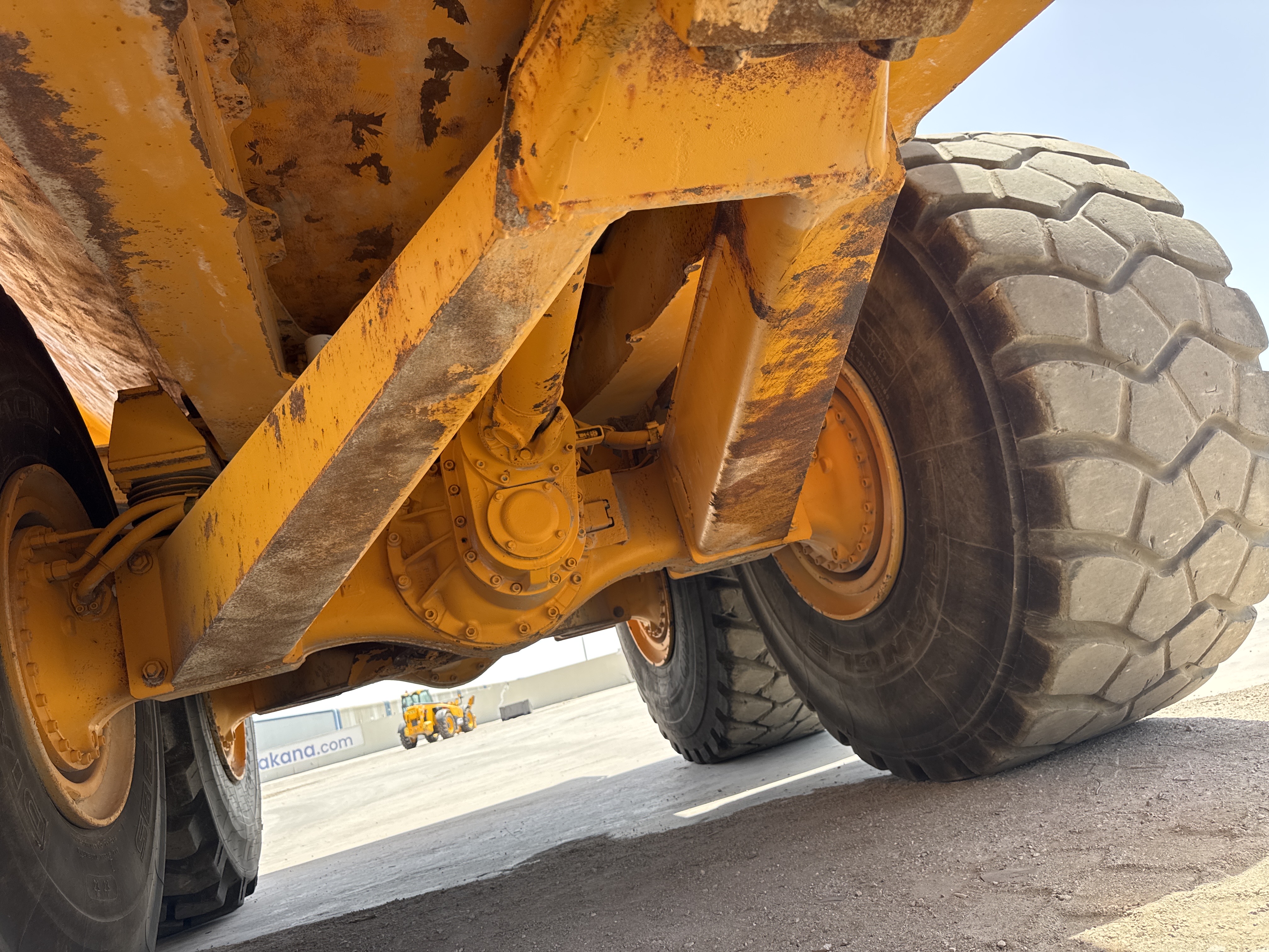 ADT-005-فولفو-A40G-شاحنات-قلابة-مفصلية-فحص-الهيكل-الإطار-A-1