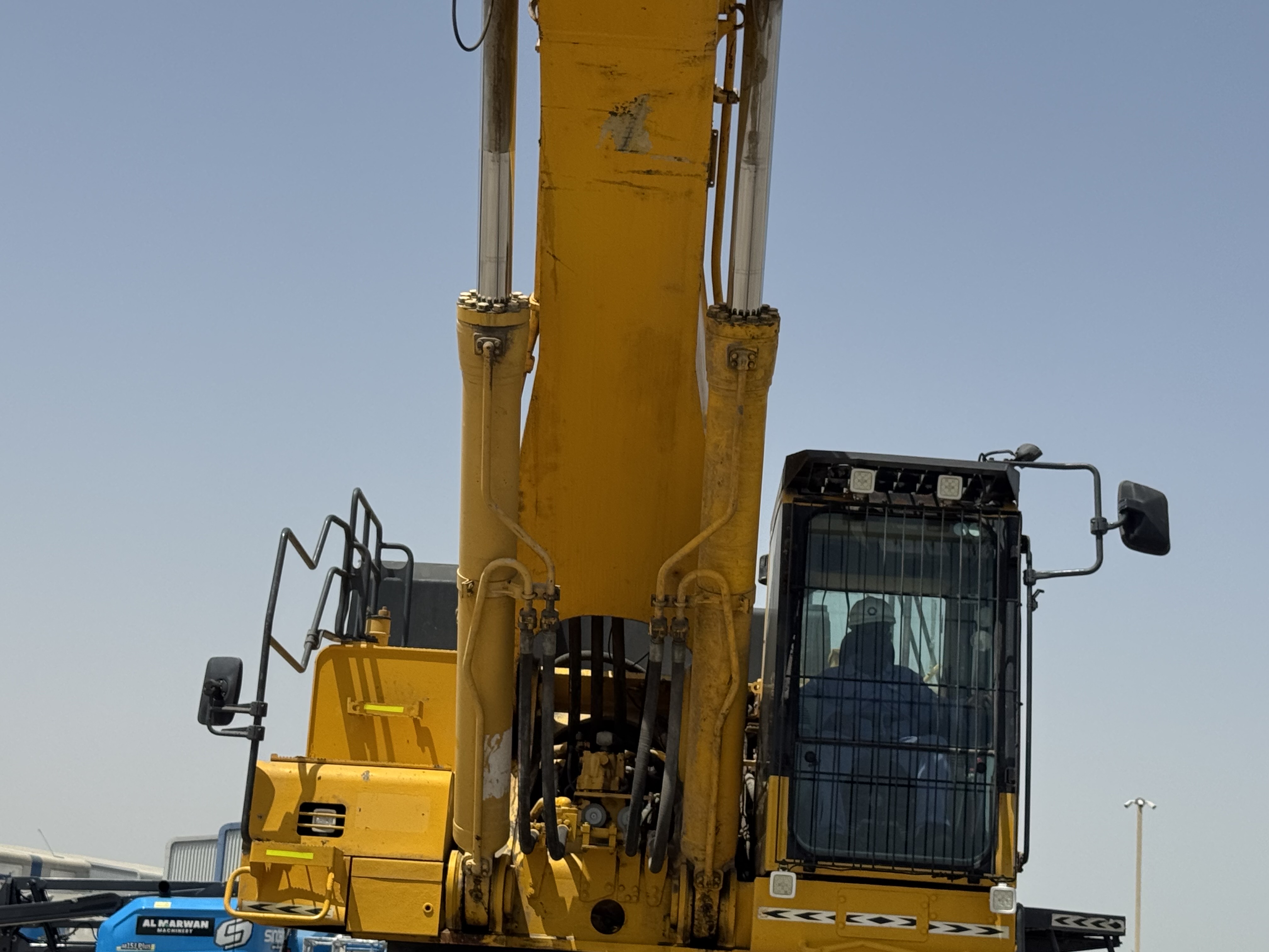 LBX-001-كوماتسو-PC850-8R1-حفارات-ذات-ذراع-طويل-فحص-الهيدروليك-أسطوانة-رفع-الذراع-1