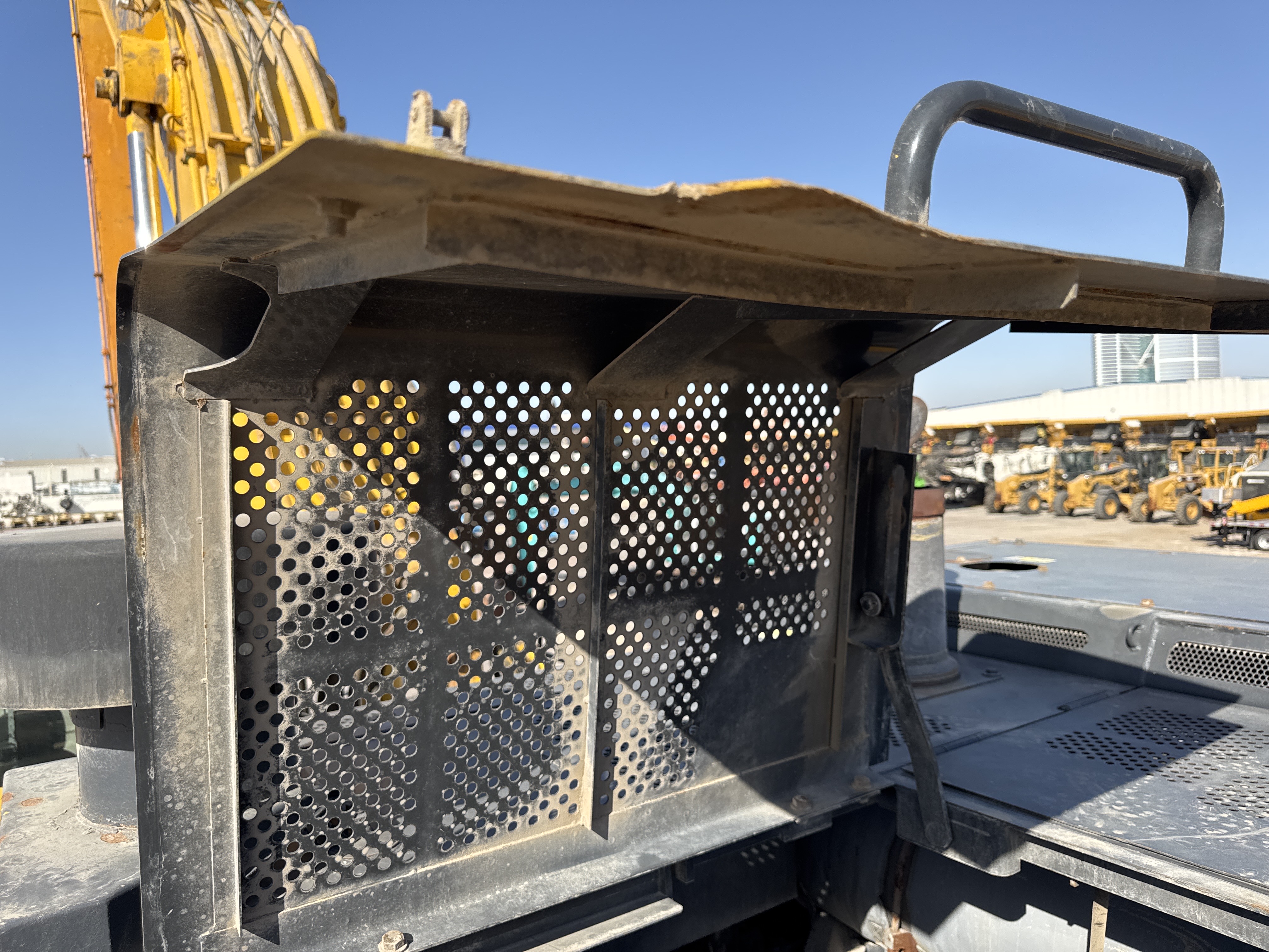 LBX-001-كوماتسو-PC850-8R1-حفارات-ذات-ذراع-طويل-فحص-الهيكل-الصفائح-المعدنية-(الفيبرجلاس)-1