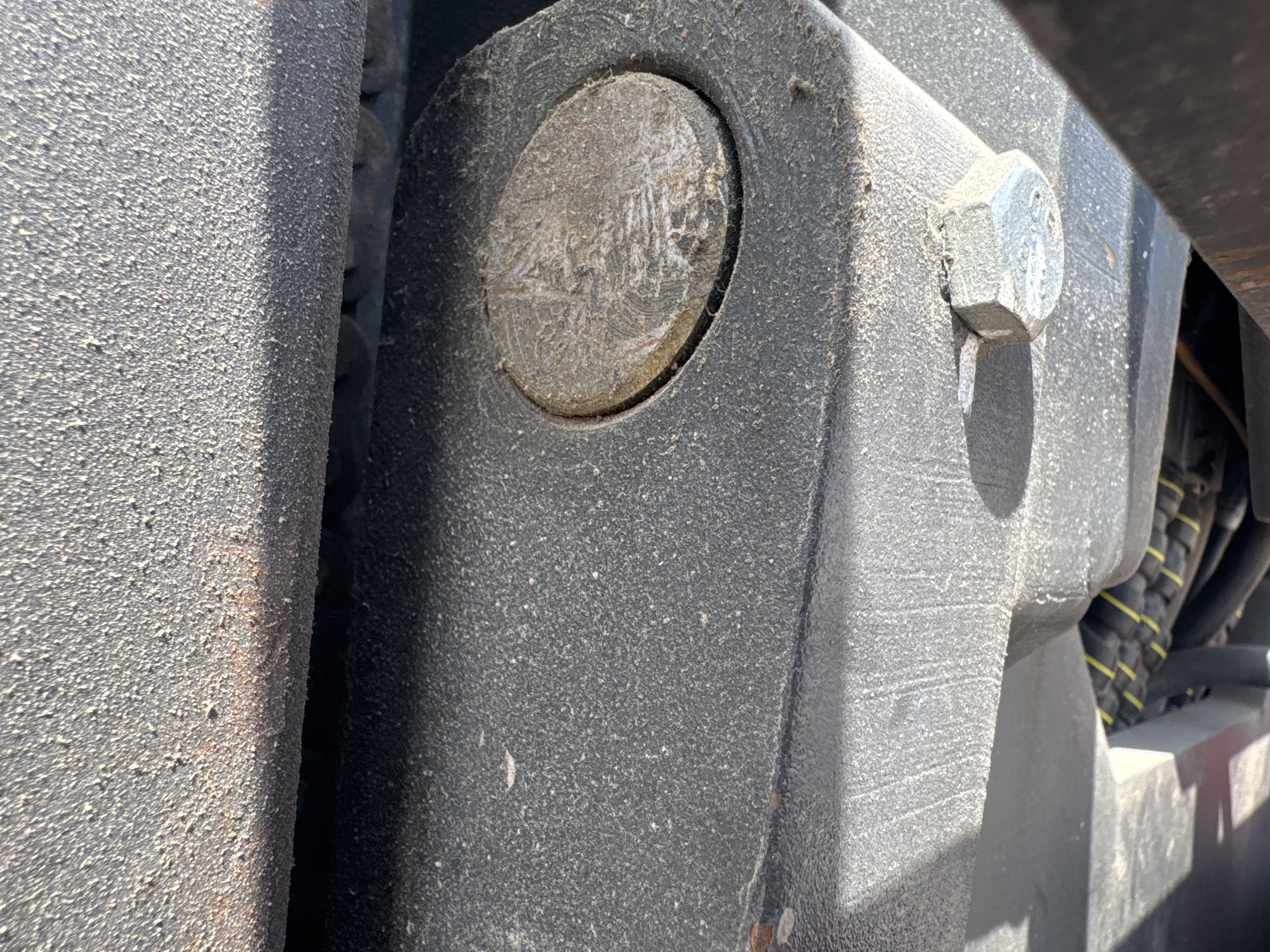 RTM-009-Toyota-9BRU23-Reach-trucks-inspection-Hydraulics-Hydraulic-pins-/-locks-1