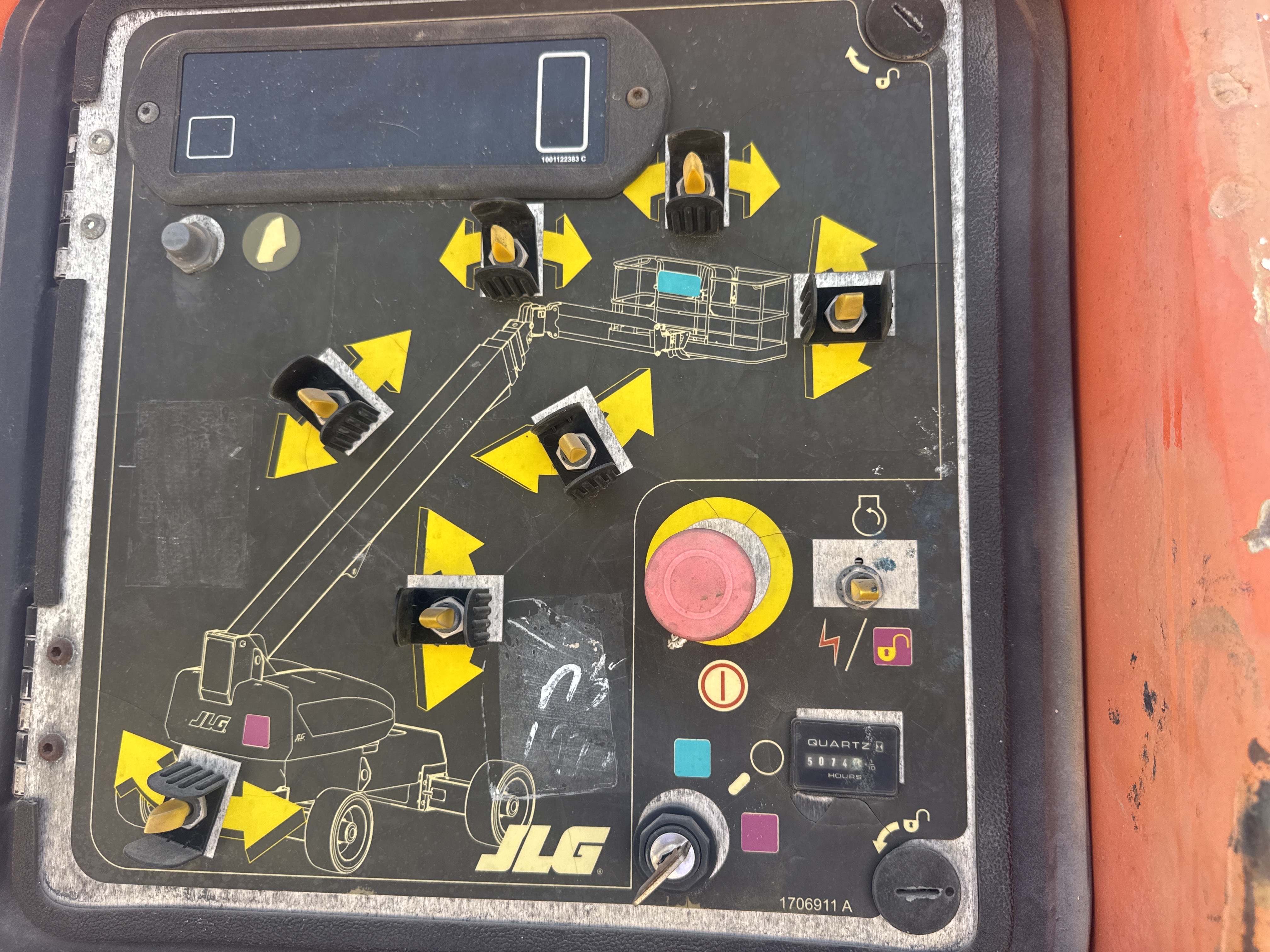 BLA-004-JLG-1200SJP-Boom-lifts-inspection-Cabin-Ground-control-1