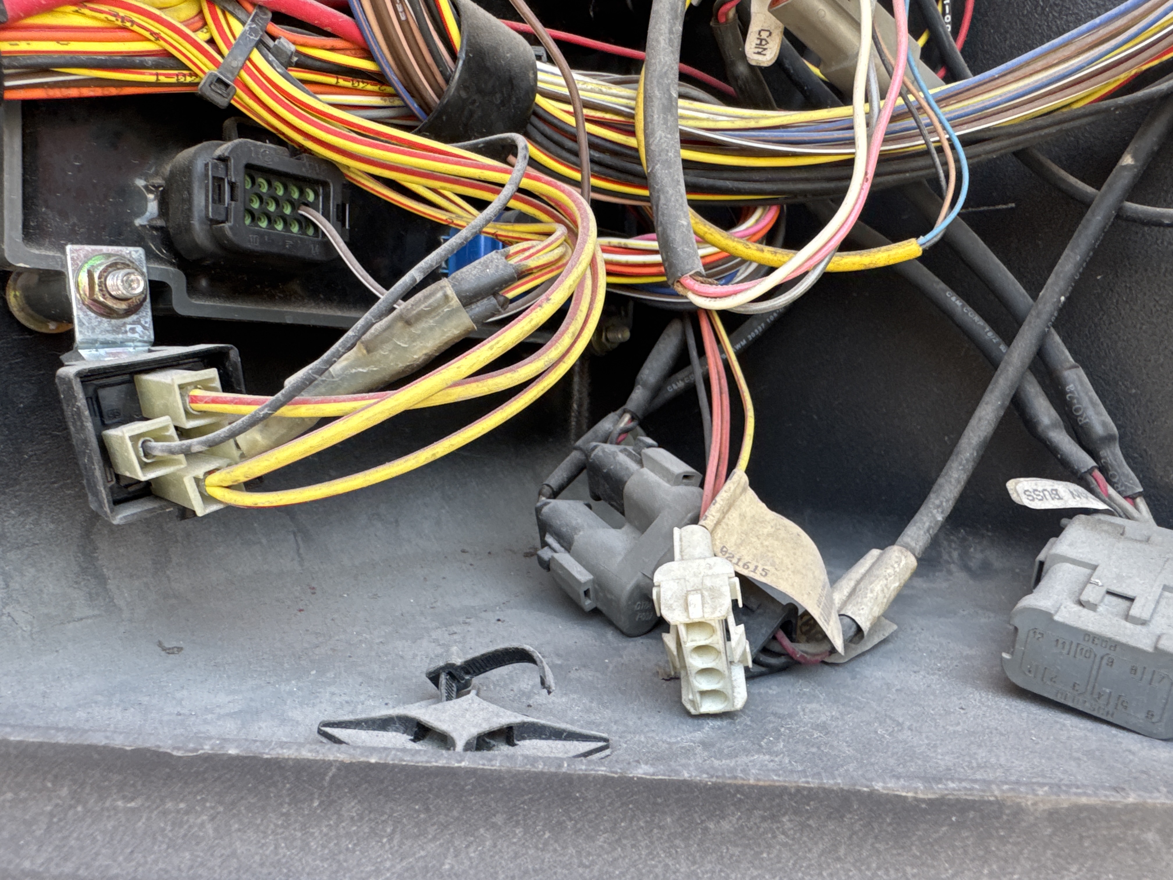 BLA-004-JLG-1200SJP-Boom-lifts-inspection-Electronic-Main-harness-1