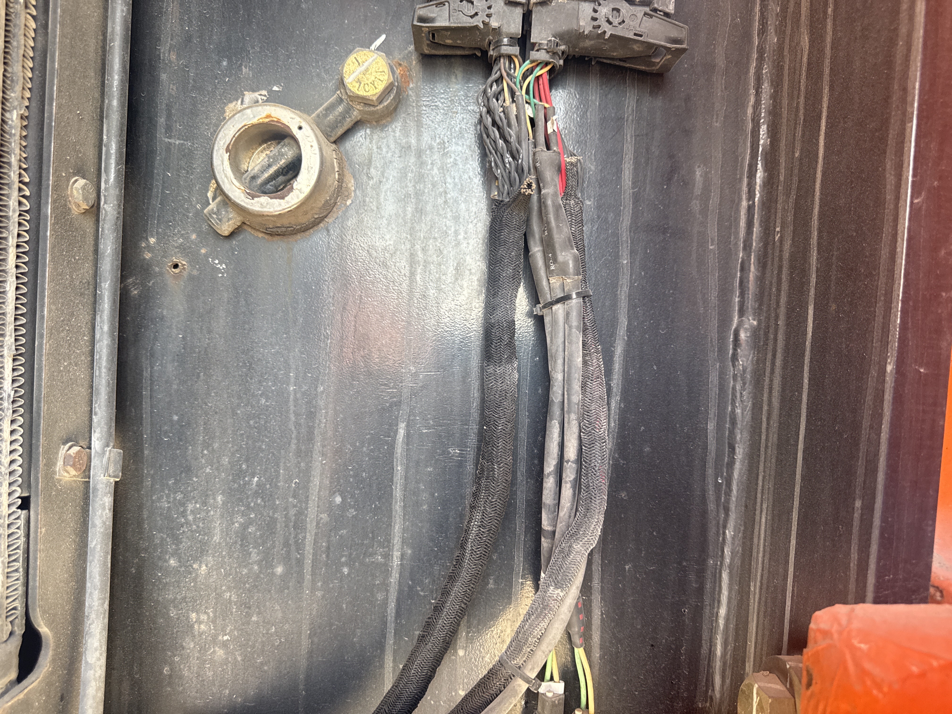 BLA-004-JLG-1200SJP-Boom-lifts-inspection-Electronic-Wires-1
