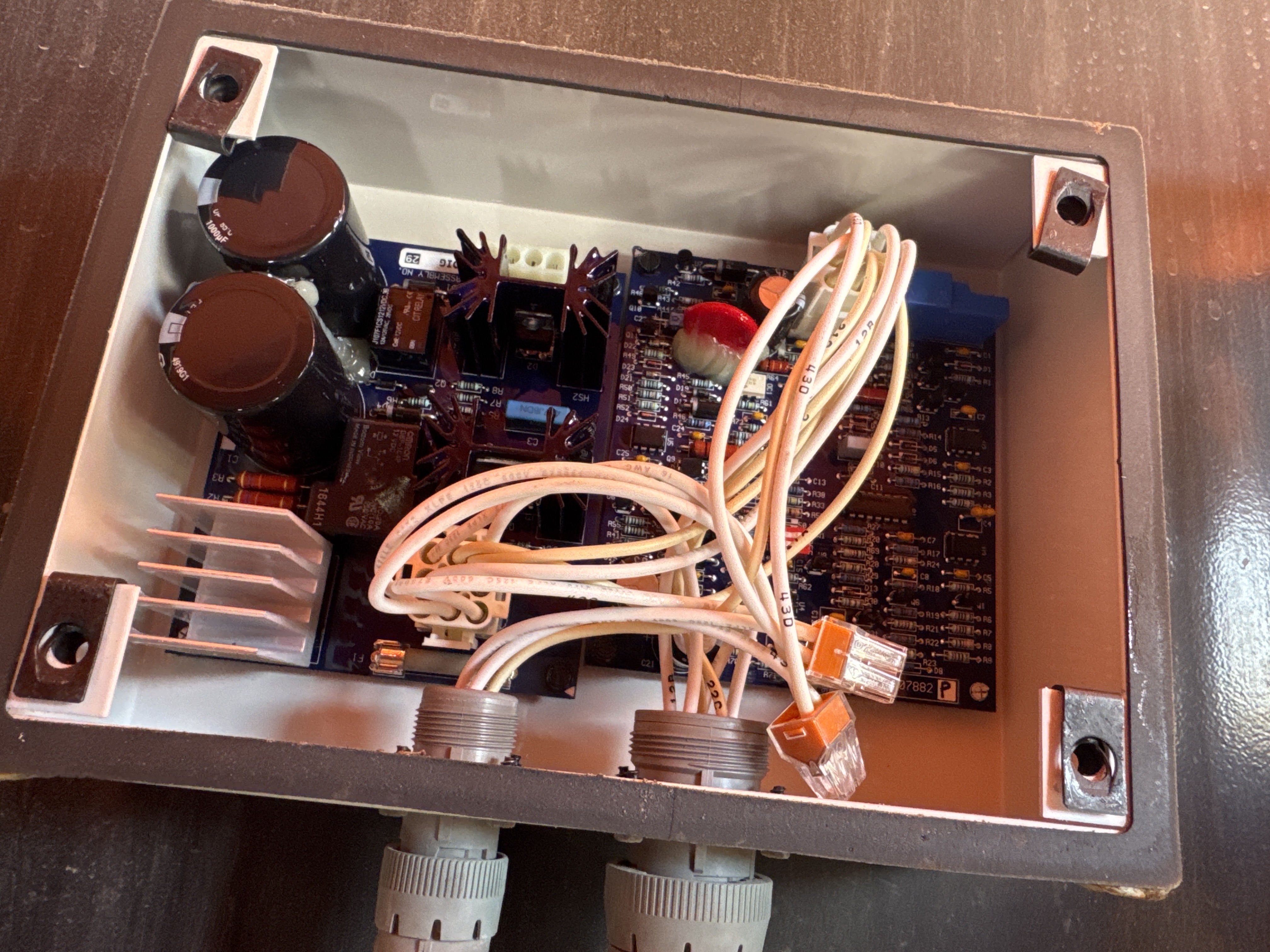 BLA-004-JLG-1200SJP-Boom-lifts-inspection-Electronic-Fuse-box-1