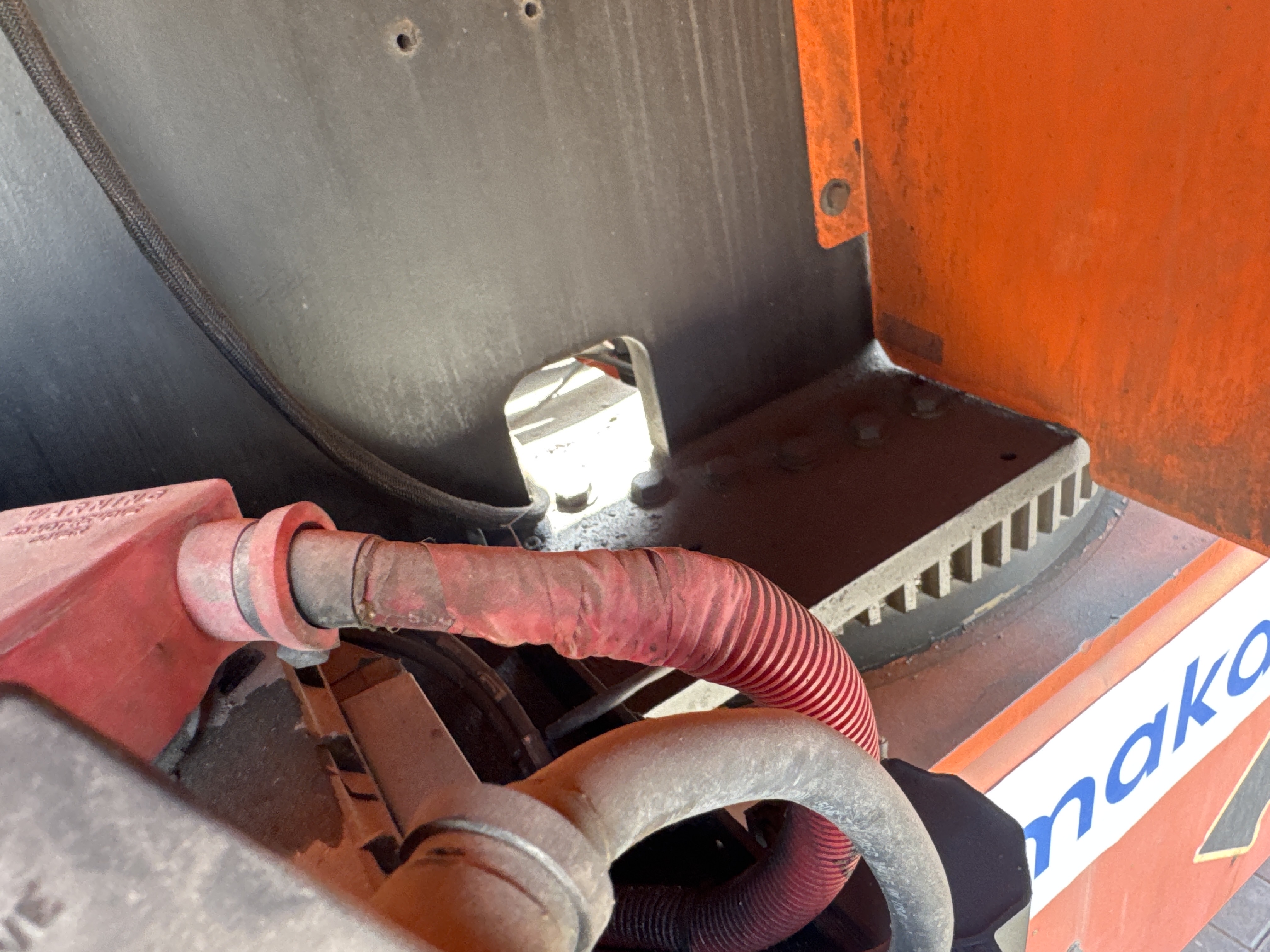 BLA-004-JLG-1200SJP-Boom-lifts-inspection-Hydraulics-Wiring-harness-1