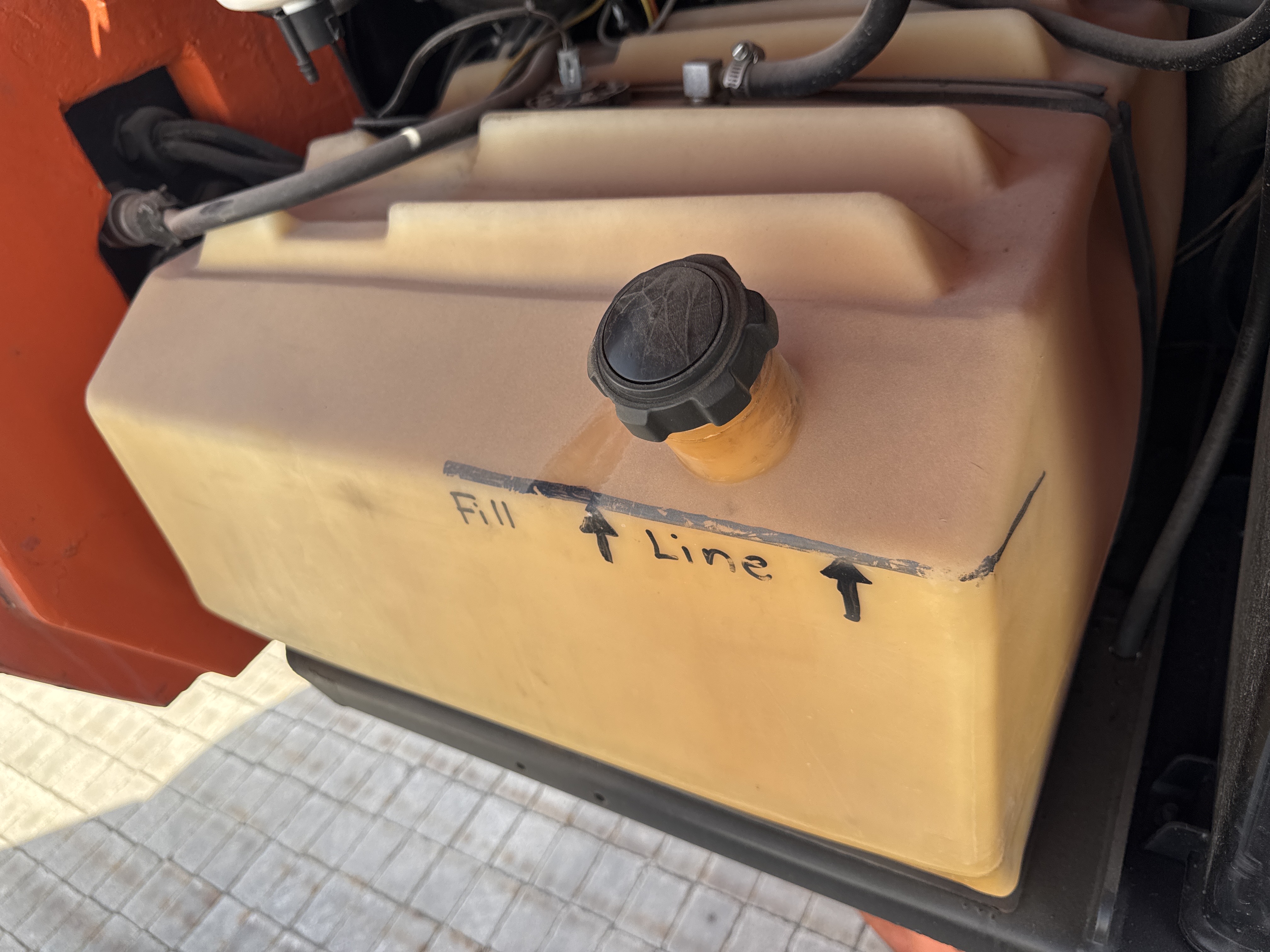 BLA-004-JLG-1200SJP-Boom-lifts-inspection-Engine-Fuel-tank-1