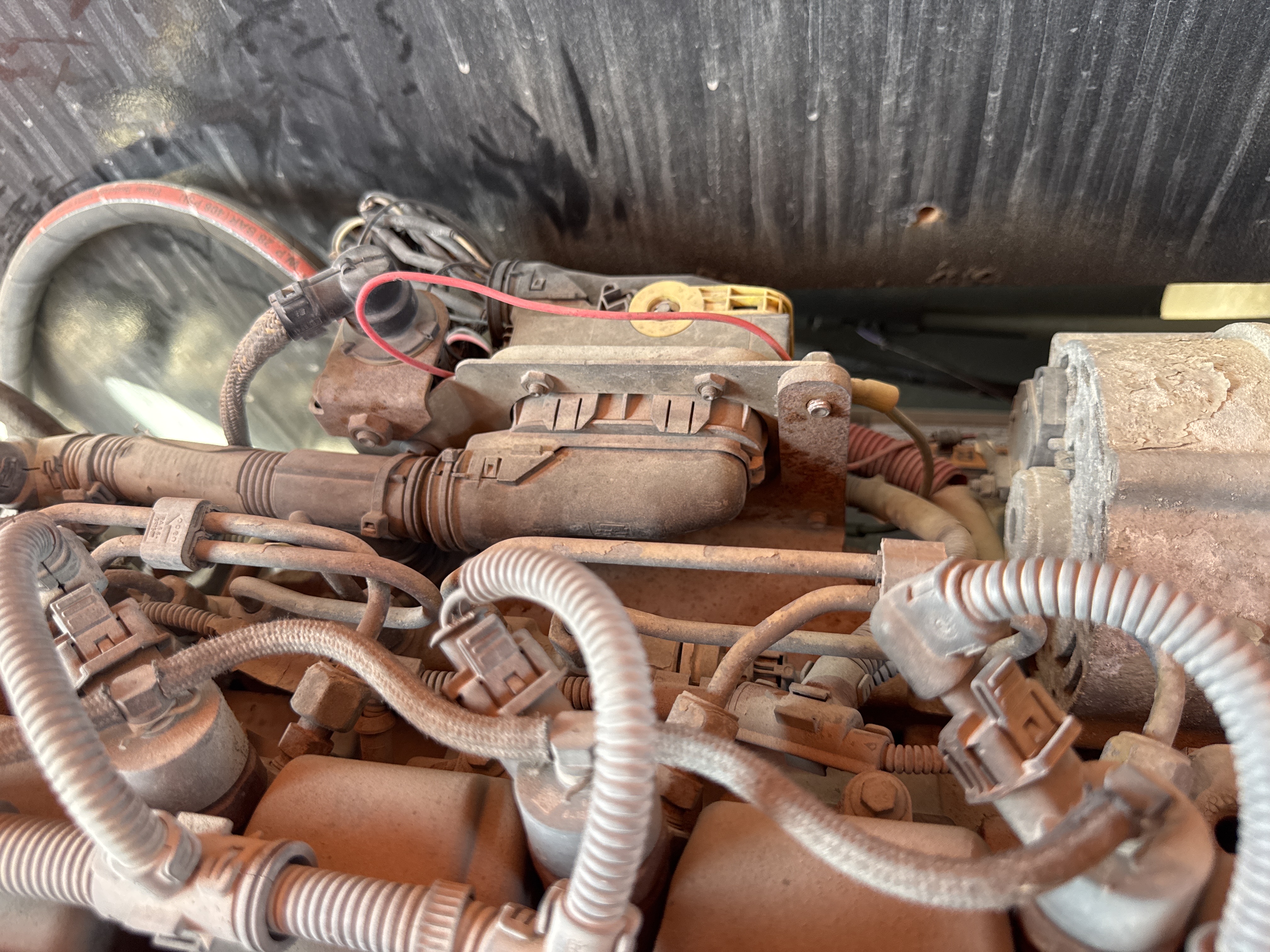 BLA-004-JLG-1200SJP-Boom-lifts-inspection-Engine-Fuel-leaks-1