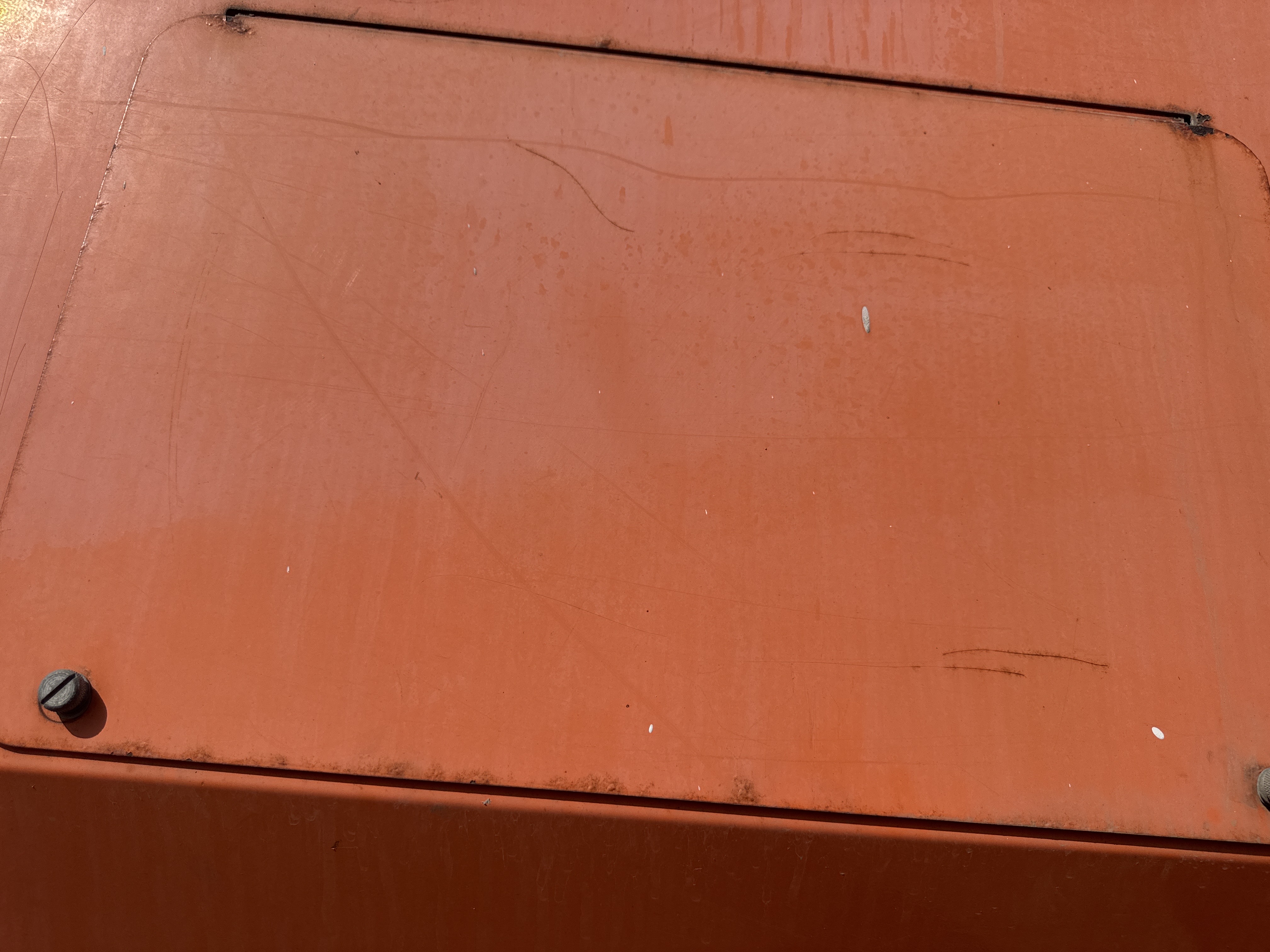 BLA-004-JLG-1200SJP-Boom-lifts-inspection-Structure-Sheet-metal-(fiberglass)-1