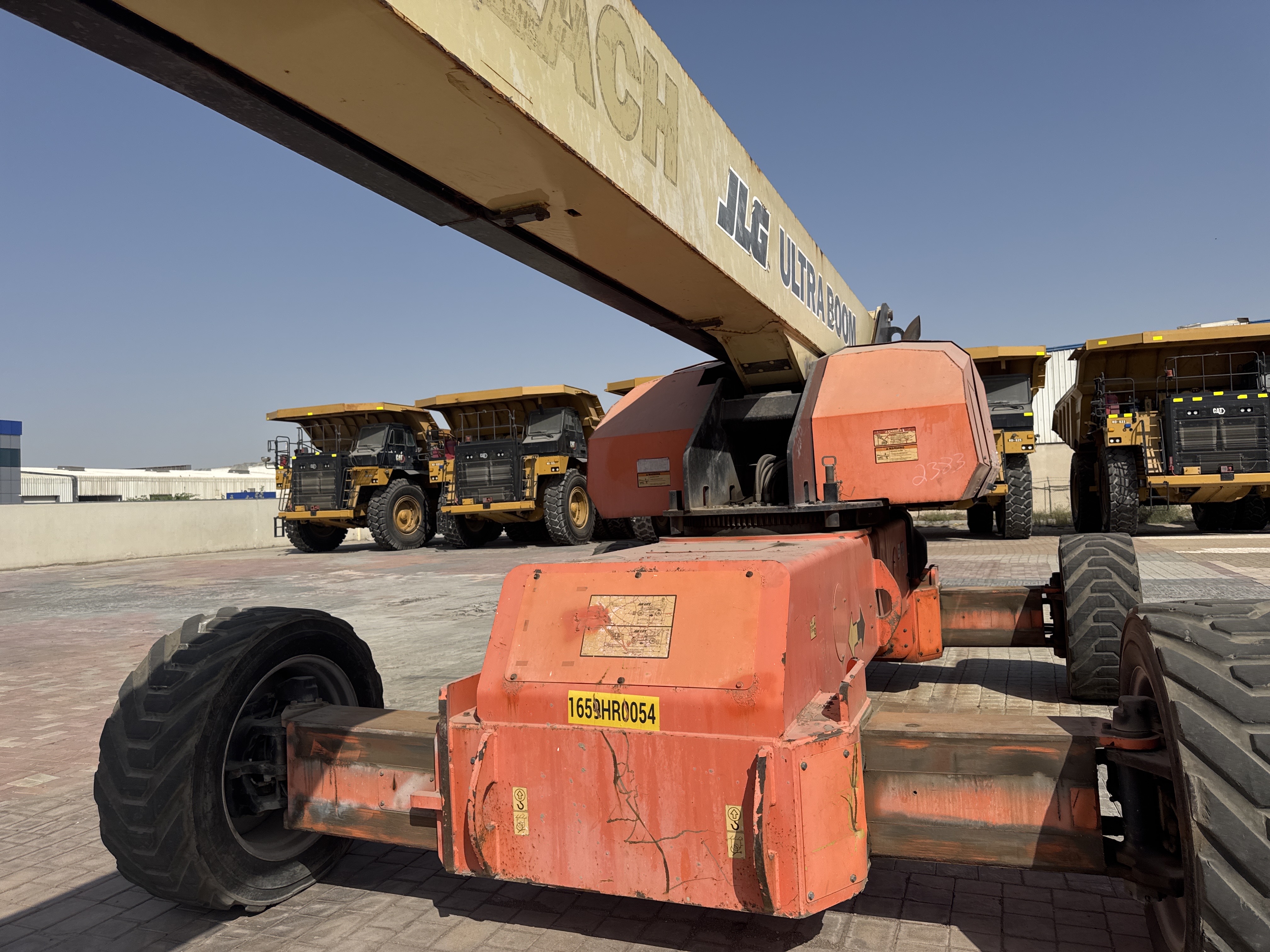 BLA-004-JLG-1200SJP-Boom-lifts-inspection-Structure-Paint-1