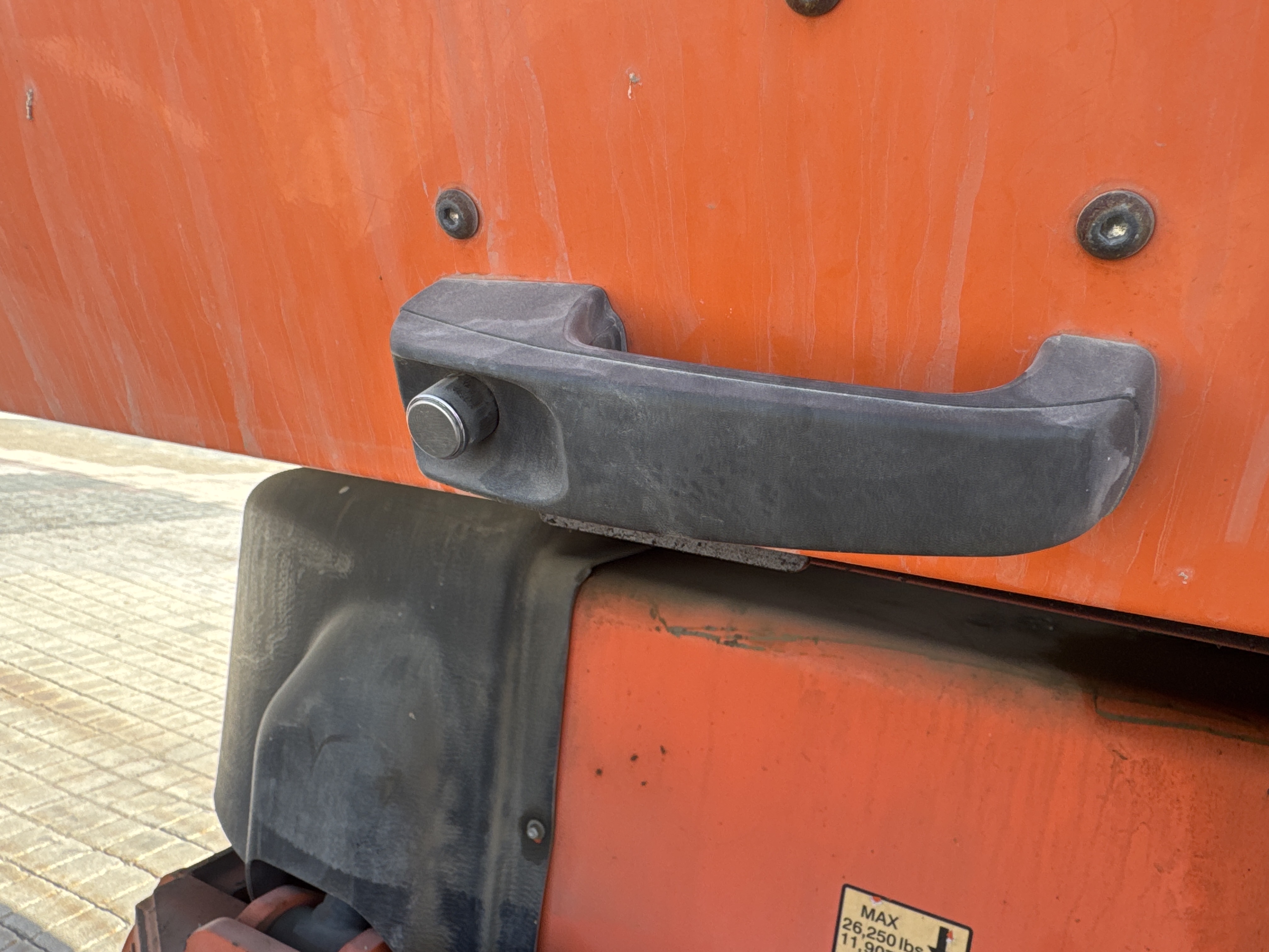 BLA-004-JLG-1200SJP-Boom-lifts-inspection-Structure-Handrails-1