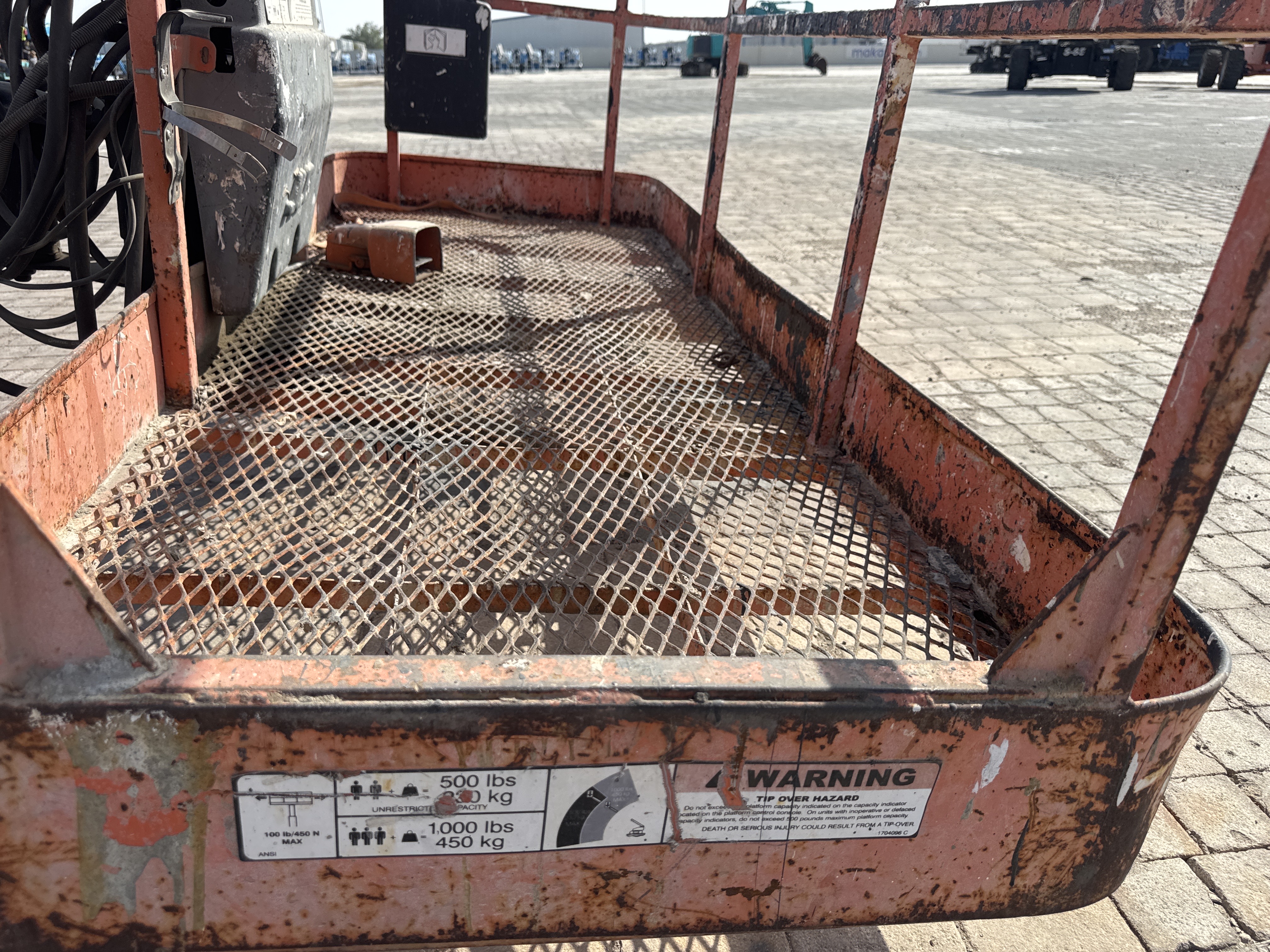 BLA-004-JLG-1200SJP-Boom-lifts-inspection-Structure-Steps/ladders-1