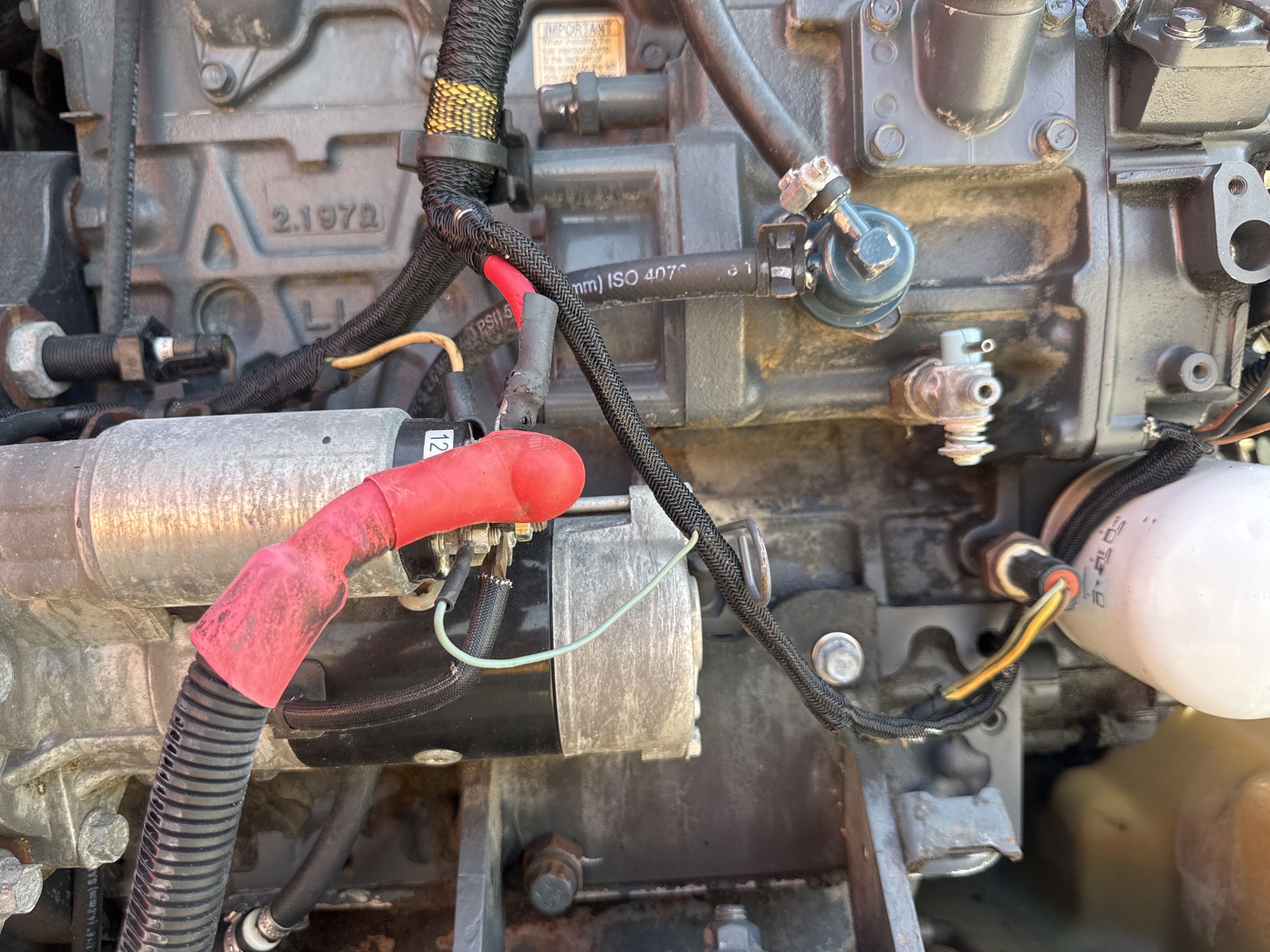 SSL-020-Bobcat-S510-Skid-steer-loaders-inspection-Electronics-Wires-1