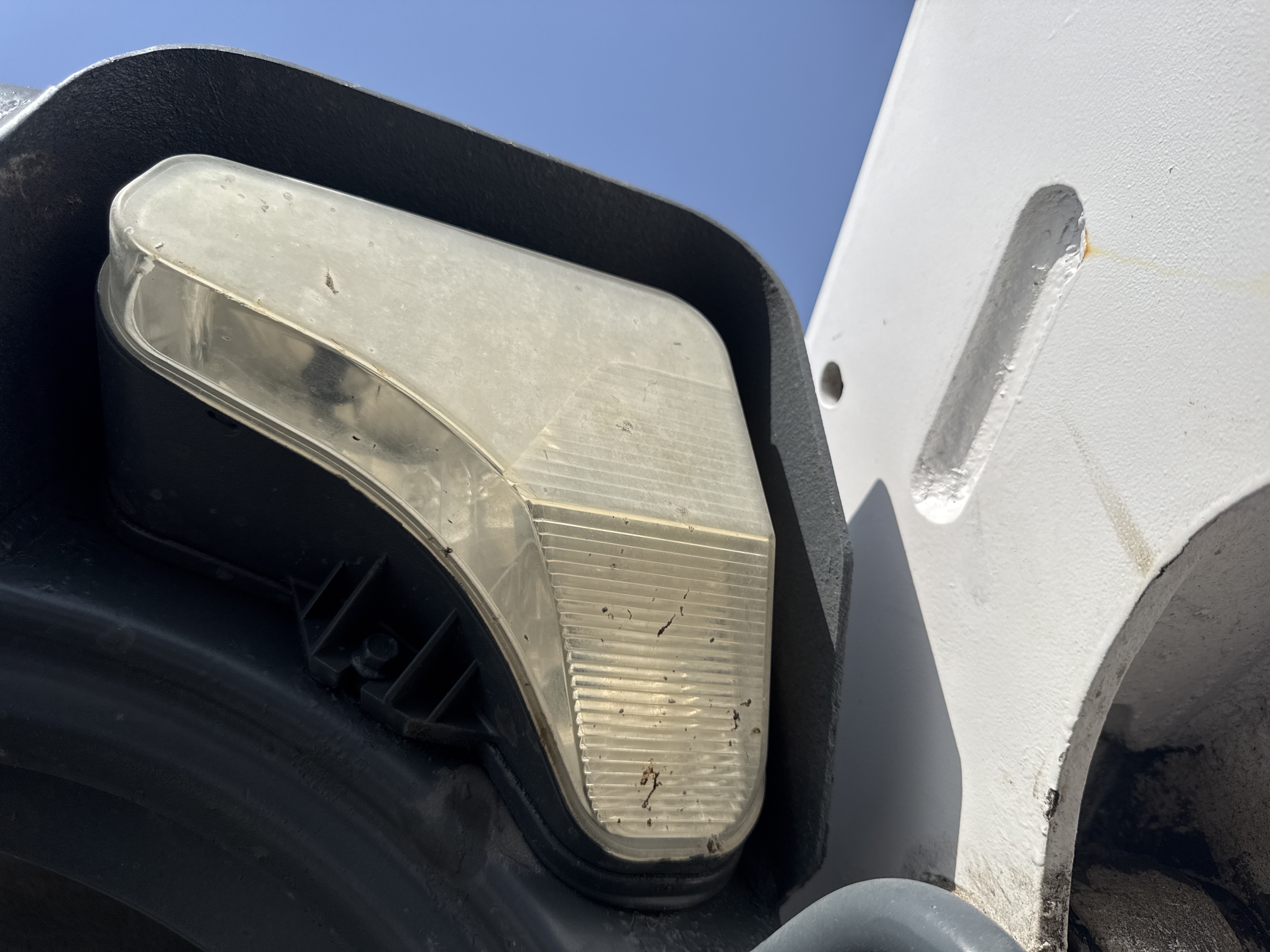 SSL-020-Bobcat-S510-Skid-steer-loaders-inspection-Electronics-Lights-and-signals-1