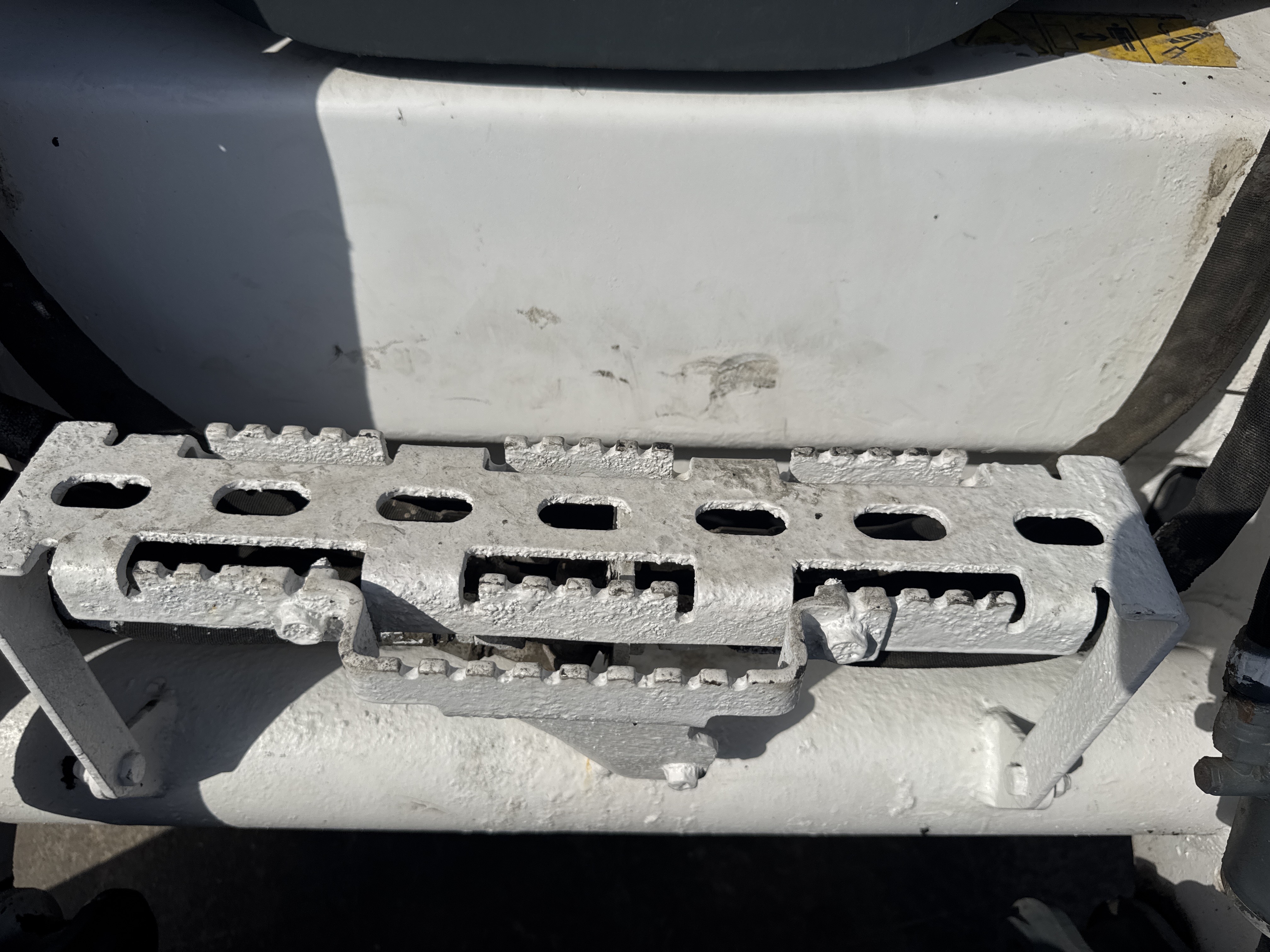 SSL-020-Bobcat-S510-Skid-steer-loaders-inspection-Structure-Steps/ladders-1