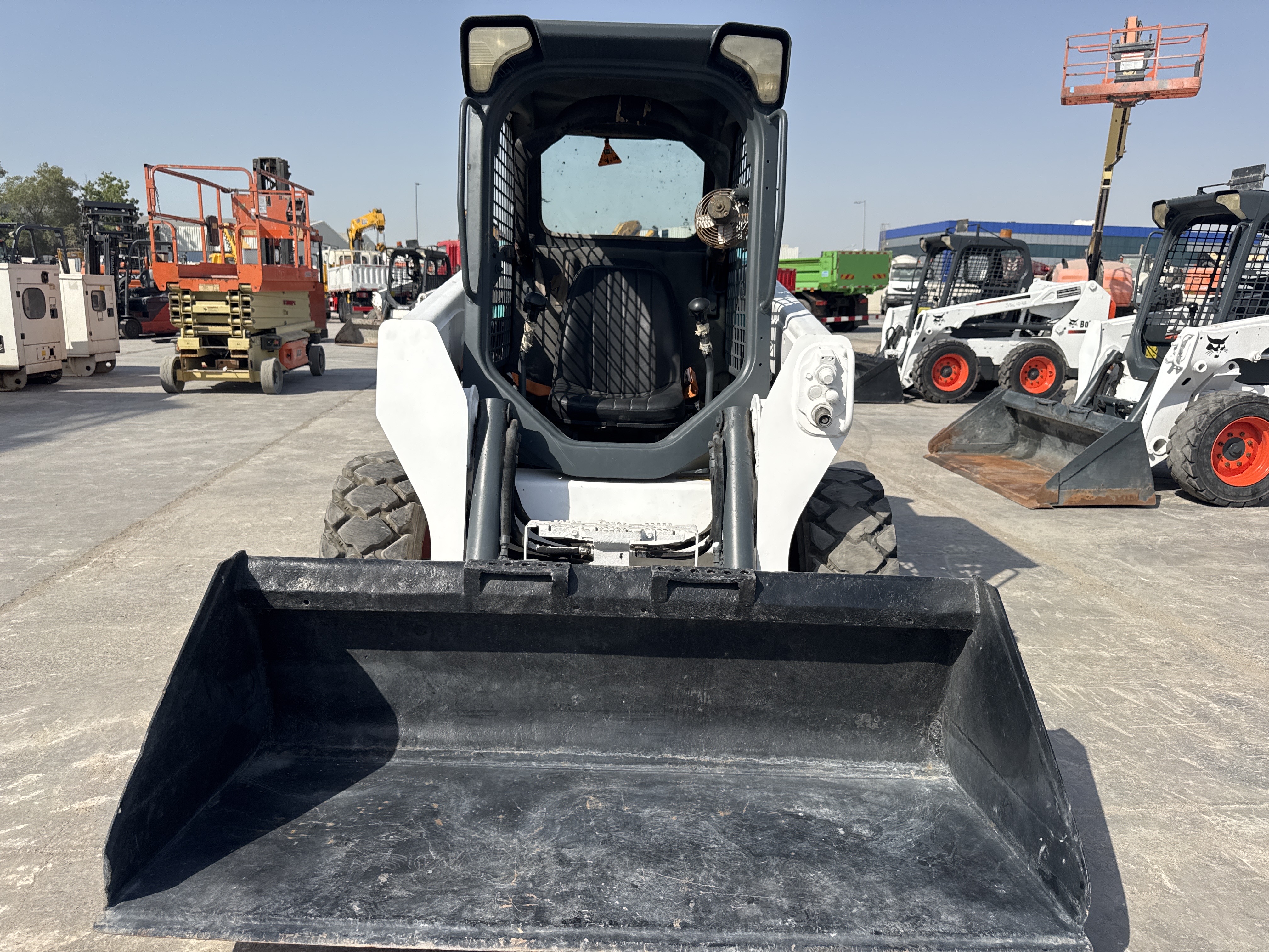 SSL-020-Bobcat-S510-Skid-steer-loaders-inspection-Structure-Paint-1