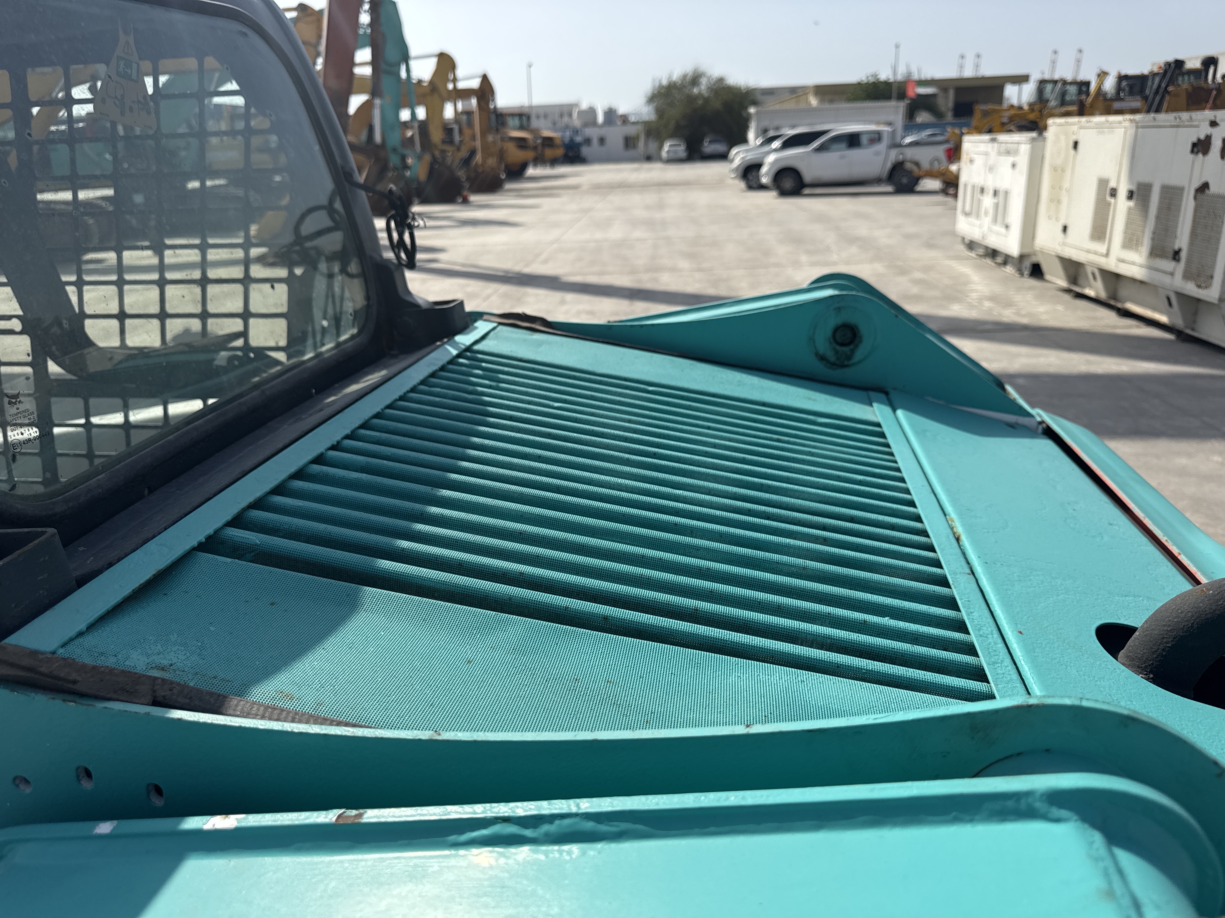 SSL-020-Bobcat-S510-Skid-steer-loaders-inspection-Structure-Paint-1