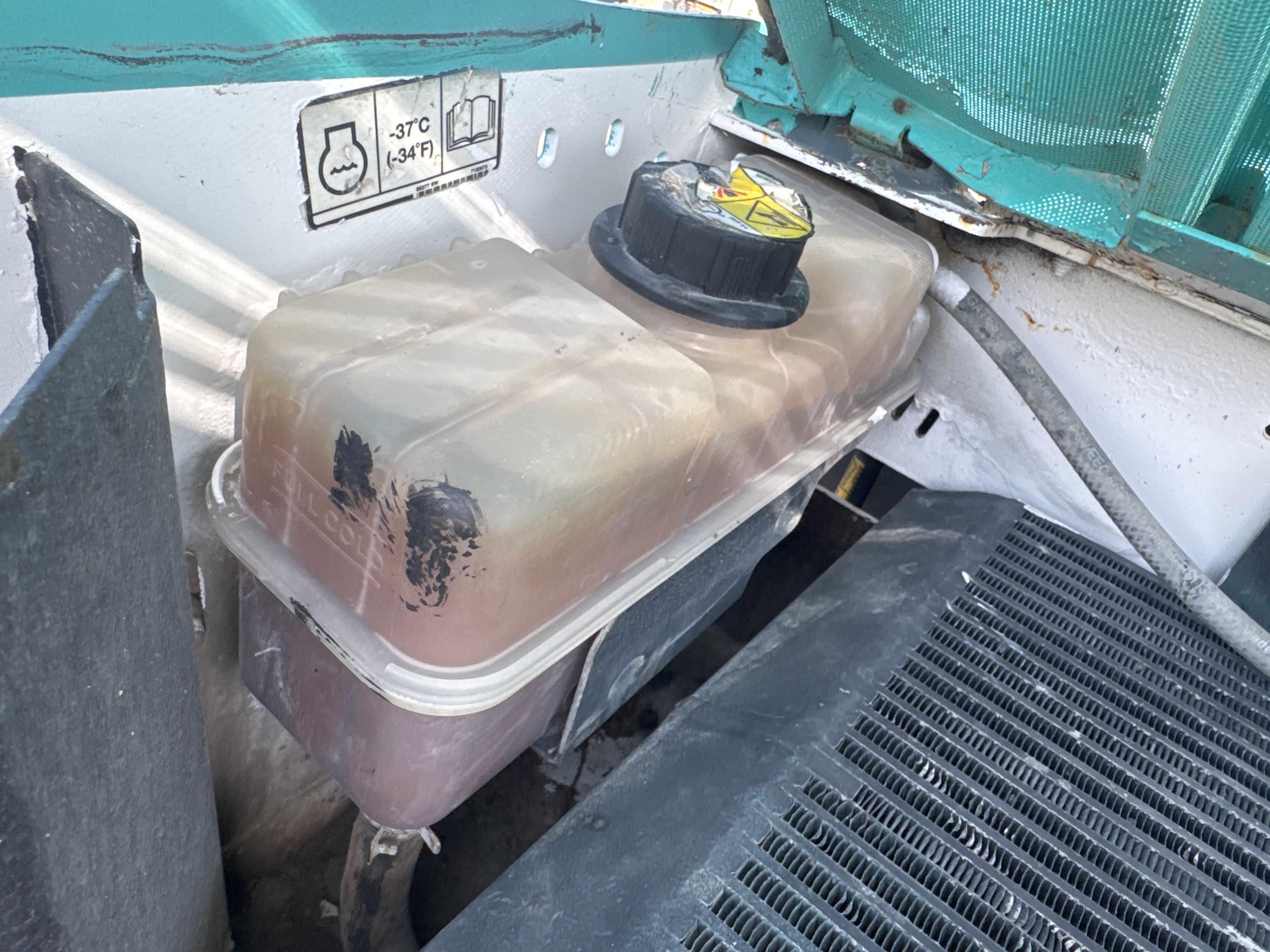 SSL-020-Bobcat-S510-Skid-steer-loaders-inspection-Engine-Radiator,-oil-cooler-and-air-cooler-1