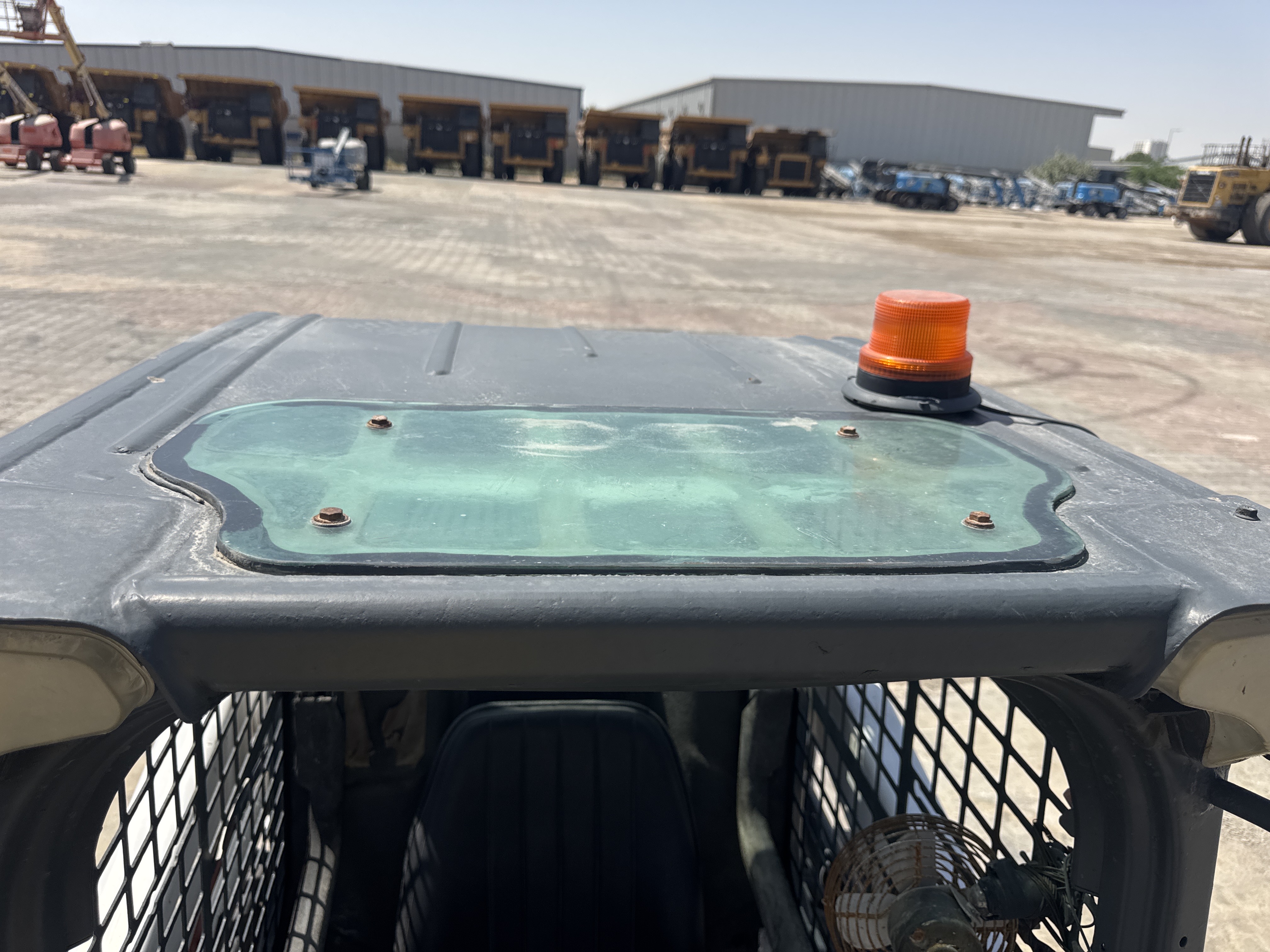 SSL-020-Bobcat-S510-Skid-steer-loaders-inspection-Safety-Rollover-protective-structure-(ROPS-/-FOPS)-1