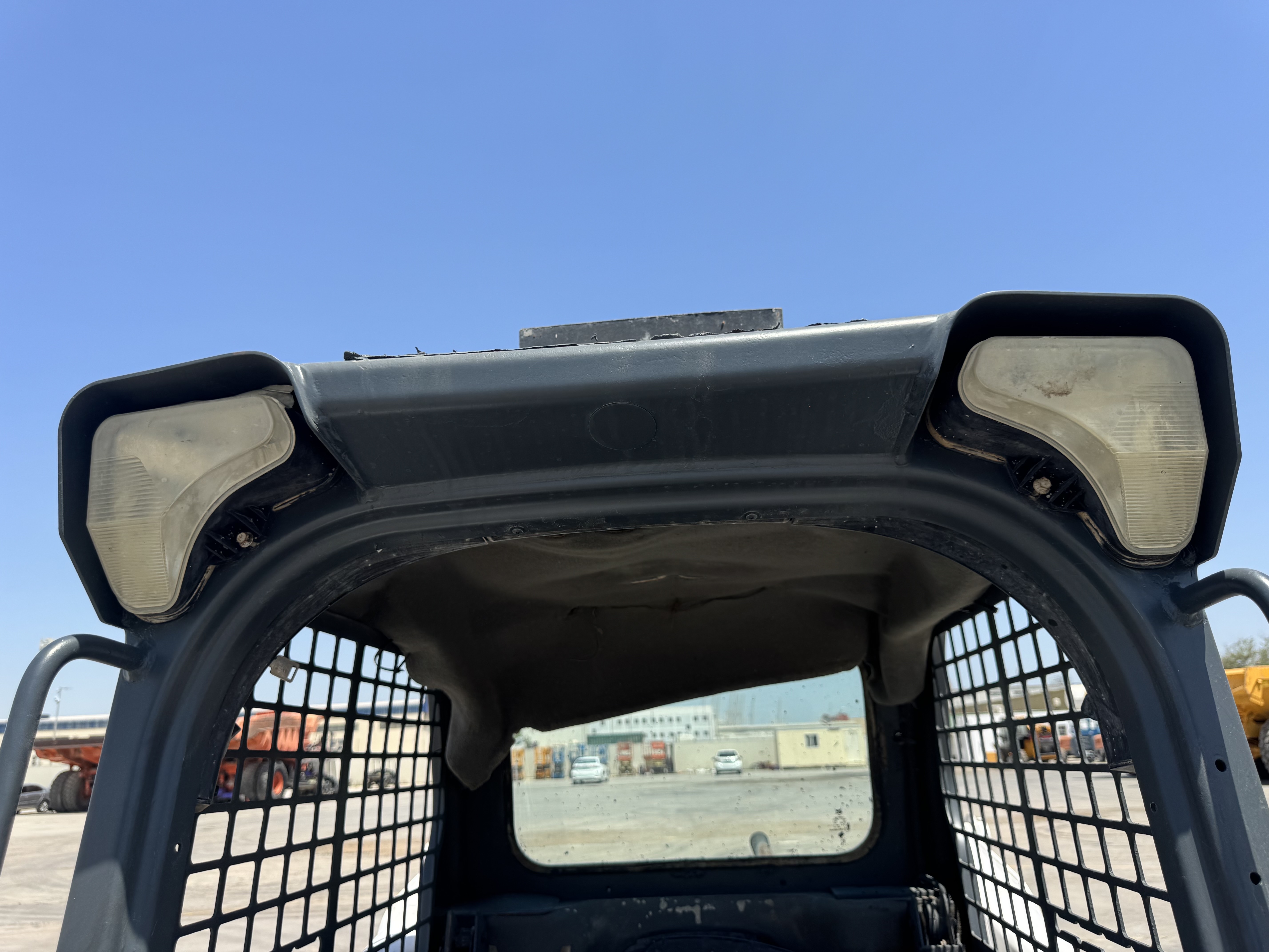 SSL-021-Bobcat-S510-Skid-steer-loaders-inspection-Electronics-Lights-and-signals-1
