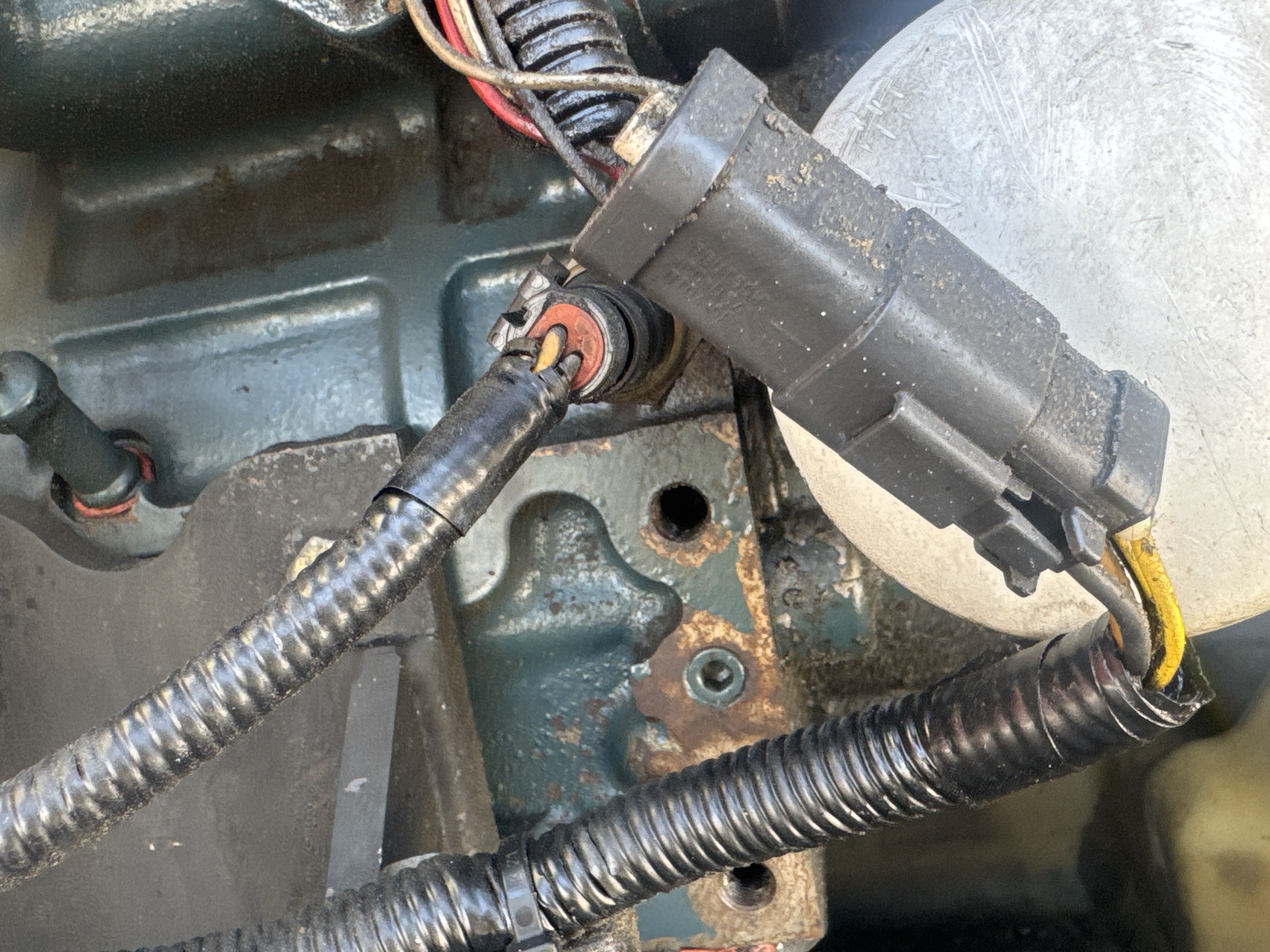 SSL-021-Bobcat-S510-Skid-steer-loaders-inspection-Hydraulics-Wiring-harness-1