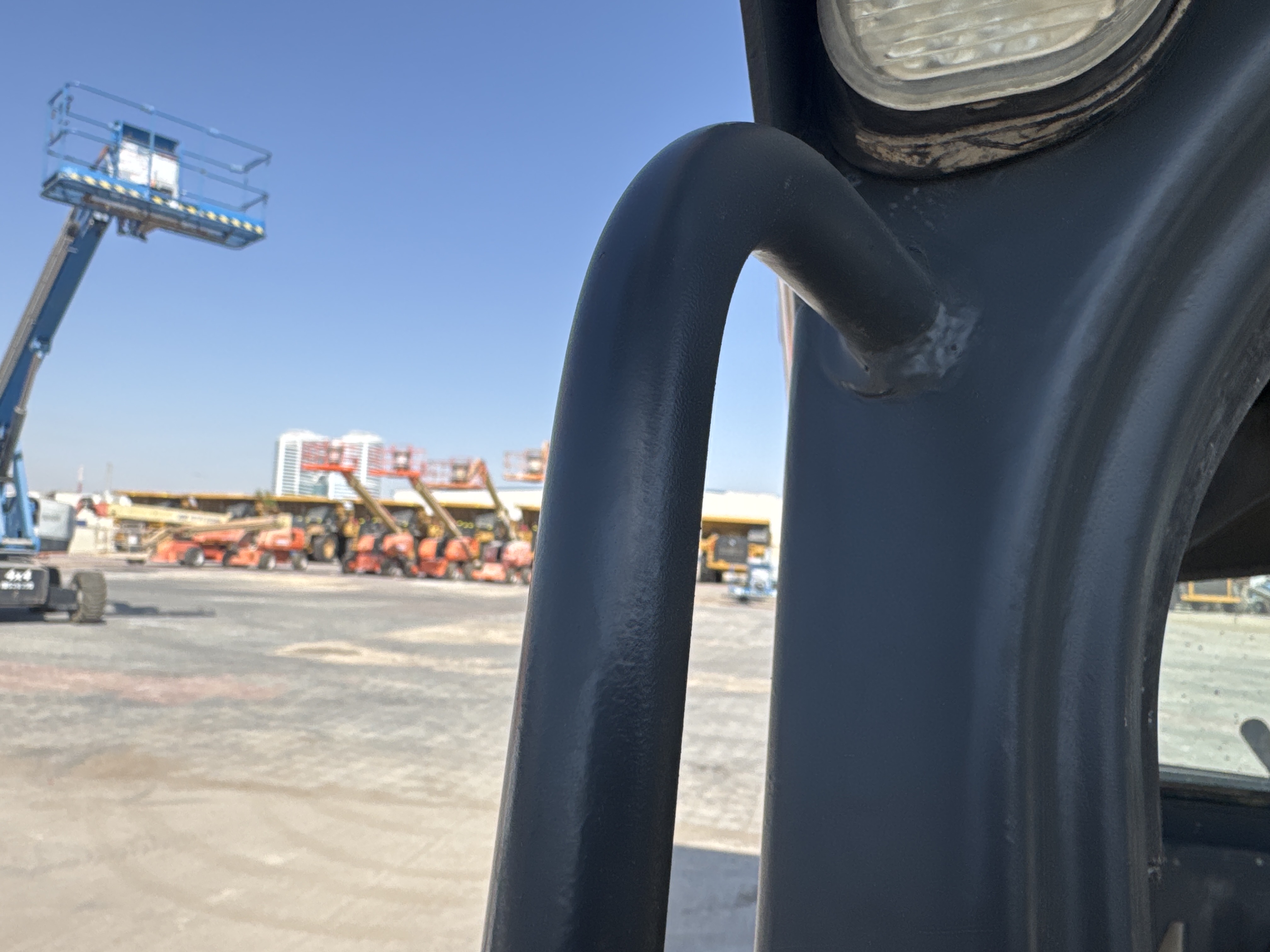SSL-021-Bobcat-S510-Skid-steer-loaders-inspection-Structure-Handrails-1