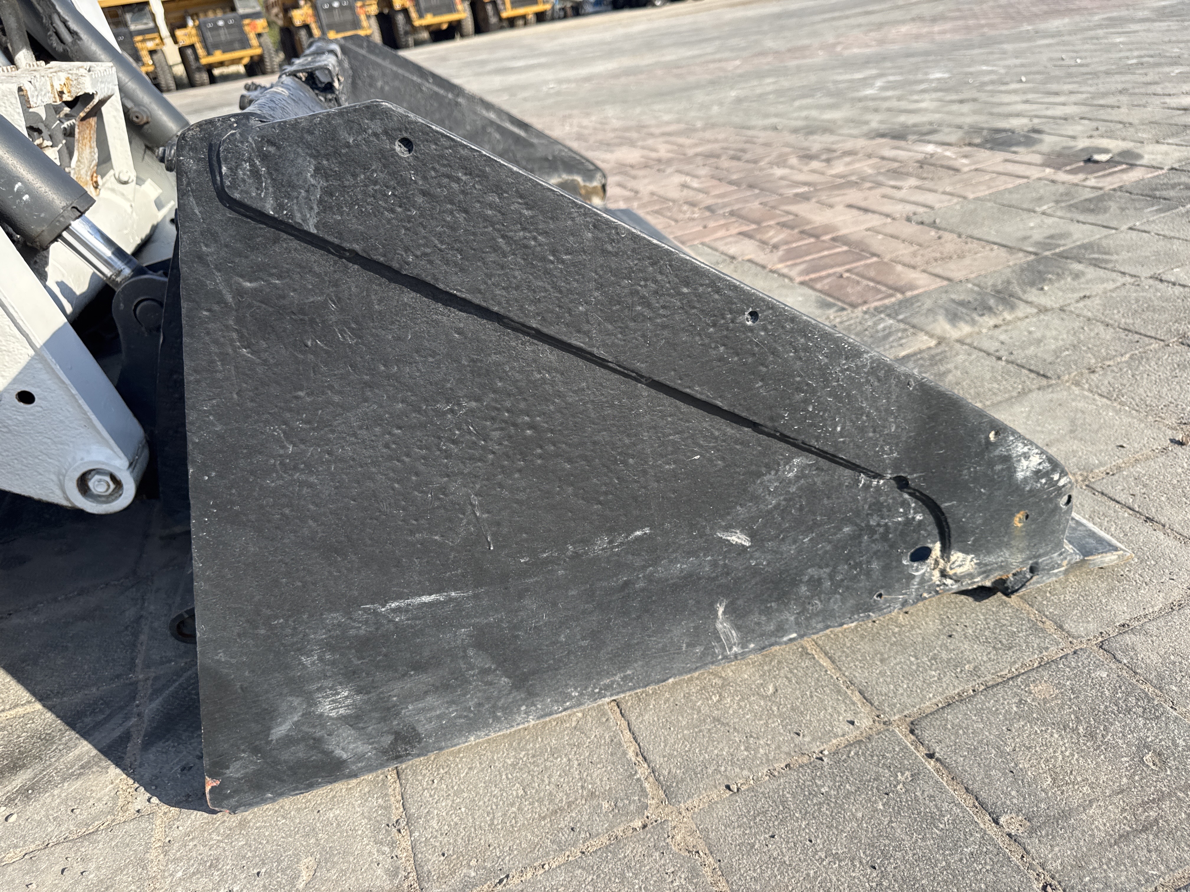 SSL-022-بوبكات-S510-لوادر-انزلاقية-بعجلات-فحص-الملحق-حالة-دلو-اللودر-1