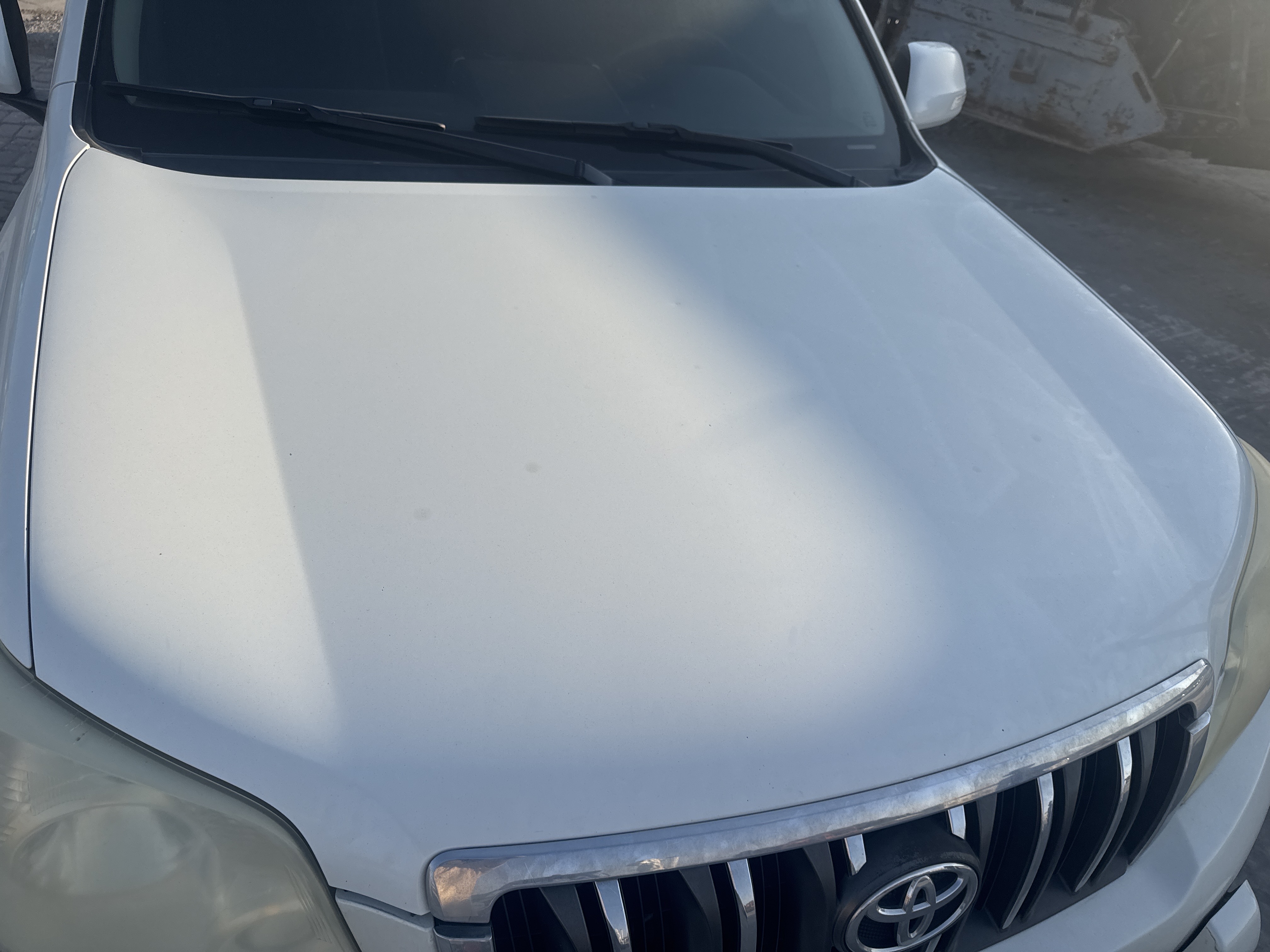 SUV-003-تويوتا-Land-Cruiser-Prado-المركبات-الرياضية-فحص-صور-خار-جية-غطاء-المحرك-1
