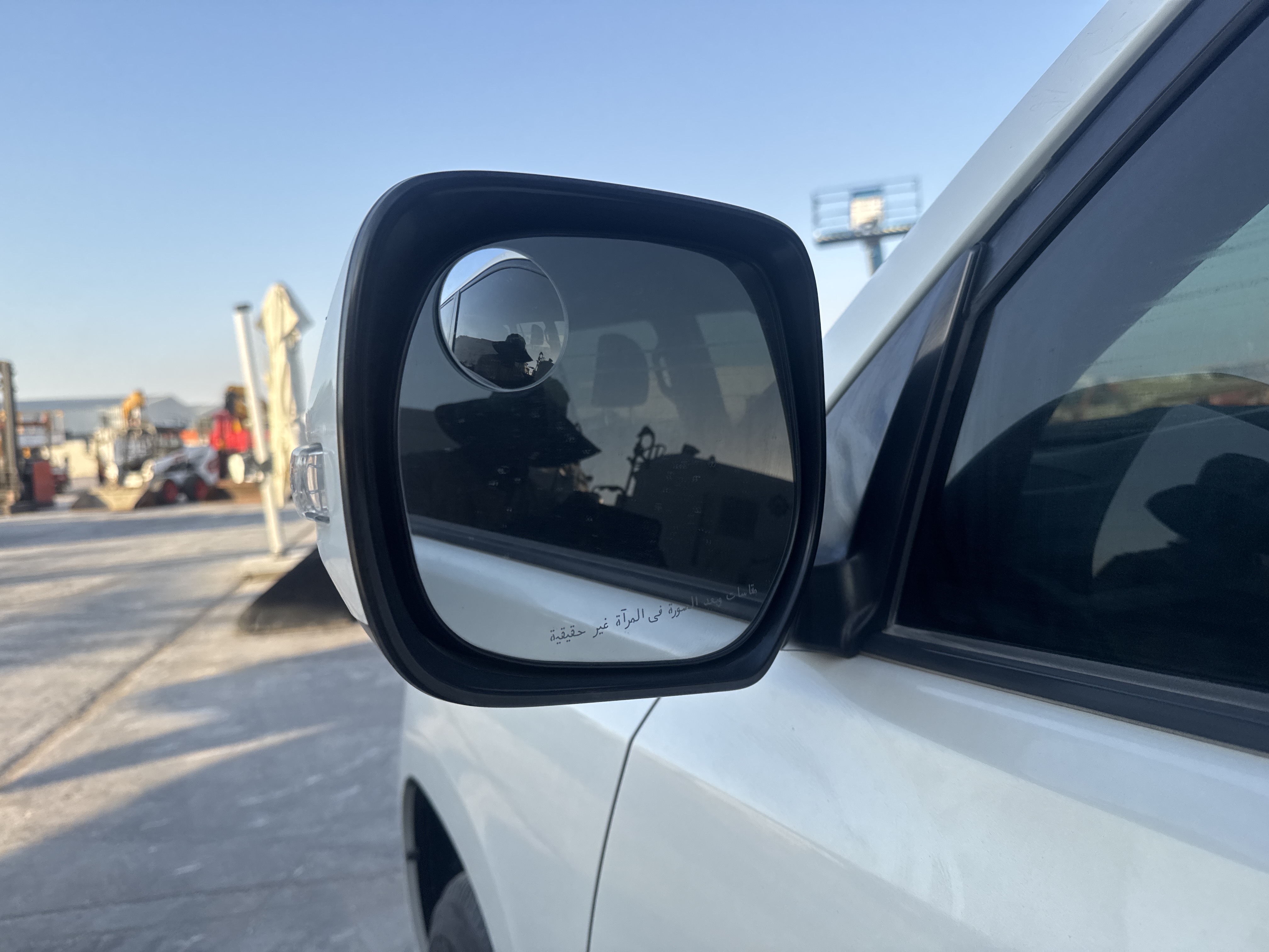 SUV-003-تويوتا-Land-Cruiser-Prado-المركبات-الرياضية-فحص-صور-خار-جية-المراية-الجانبية-اليسار-1