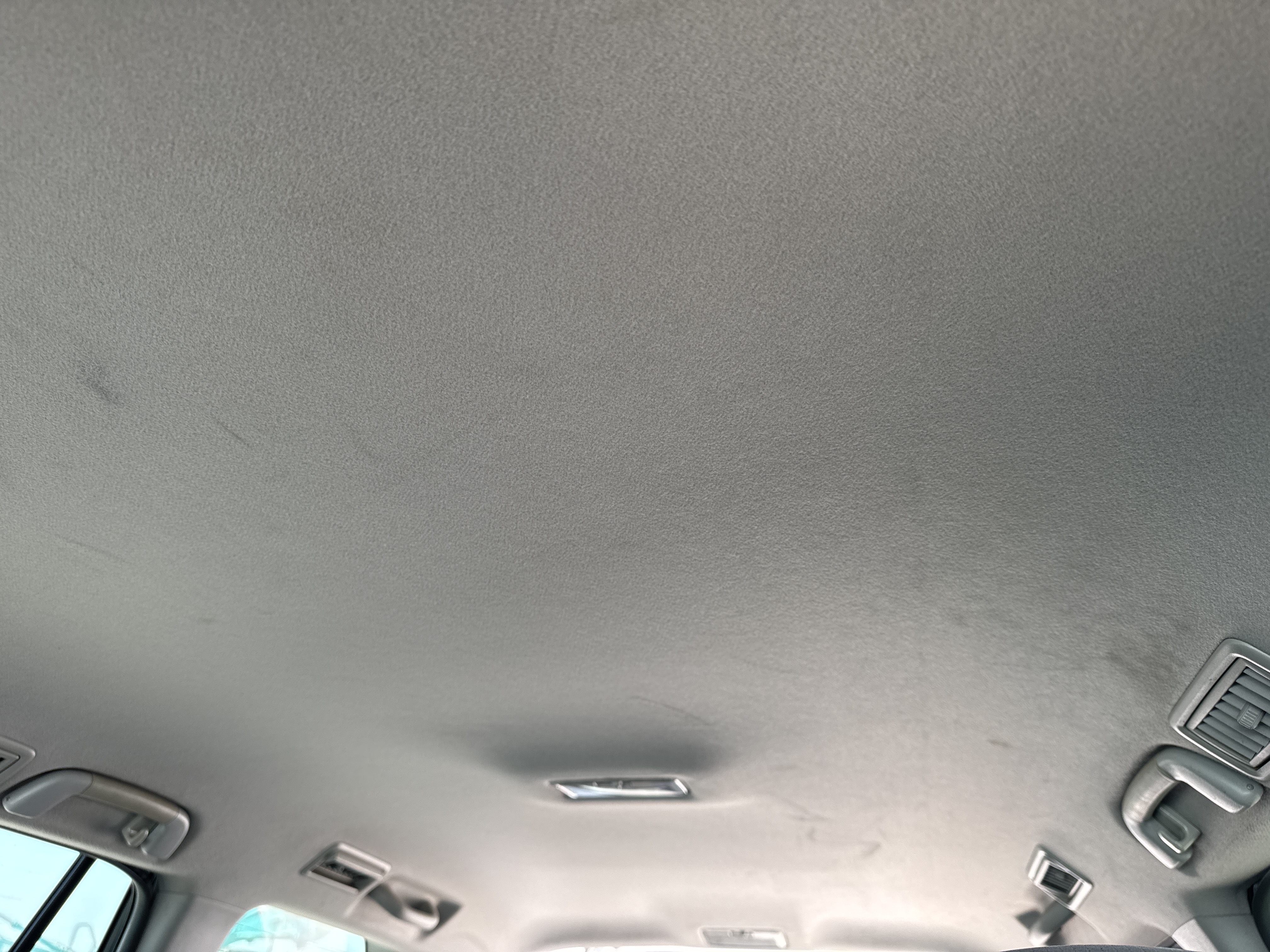 SUV-003-تويوتا-Land-Cruiser-Prado-المركبات-الرياضية-فحص-المظهر-الداخلي-بطانة-السقف-الداخلية-1