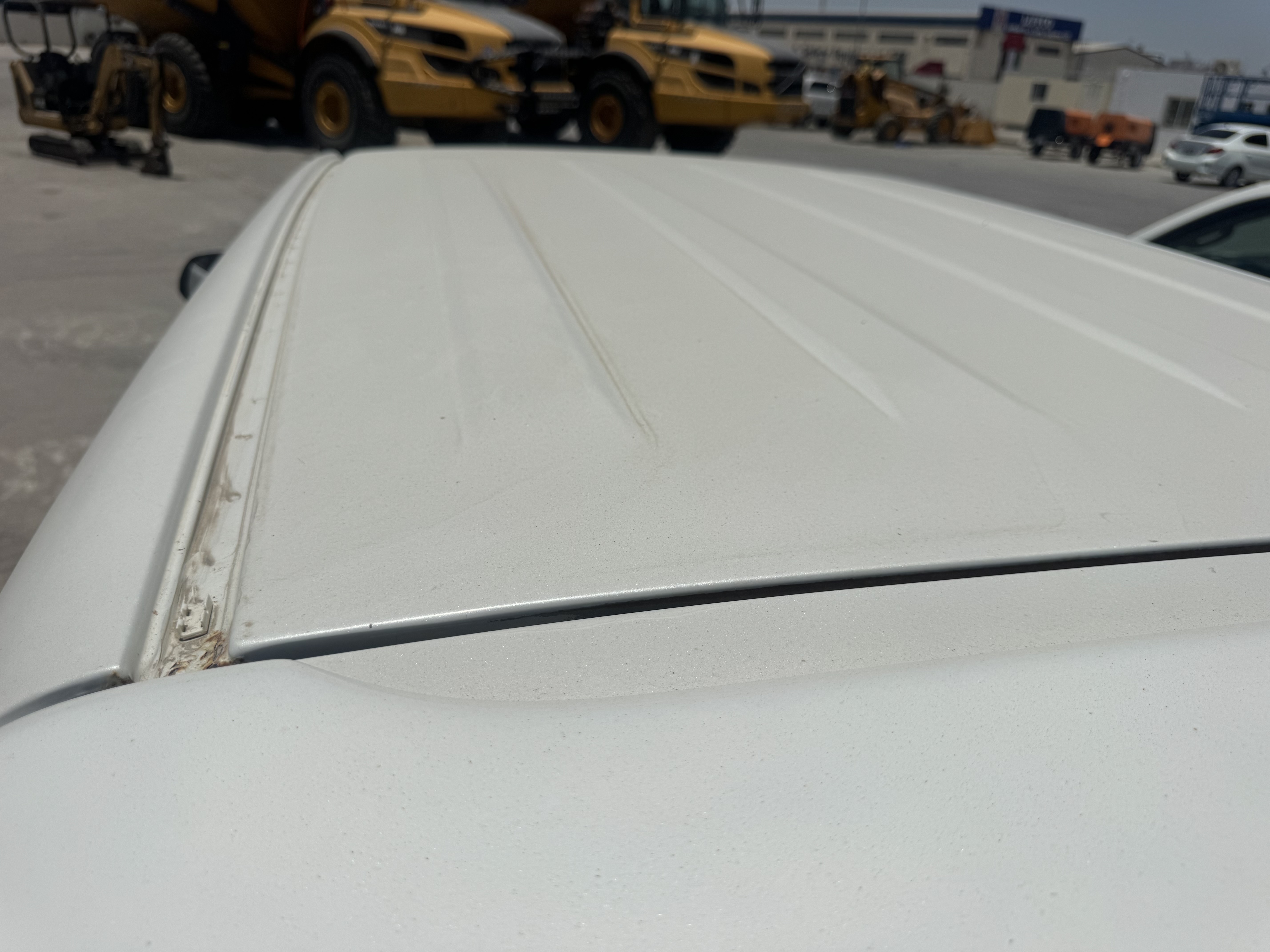 SUV-001-Toyota-Fortuner-SUVs-inspection-Exterior-Roof-panel-1