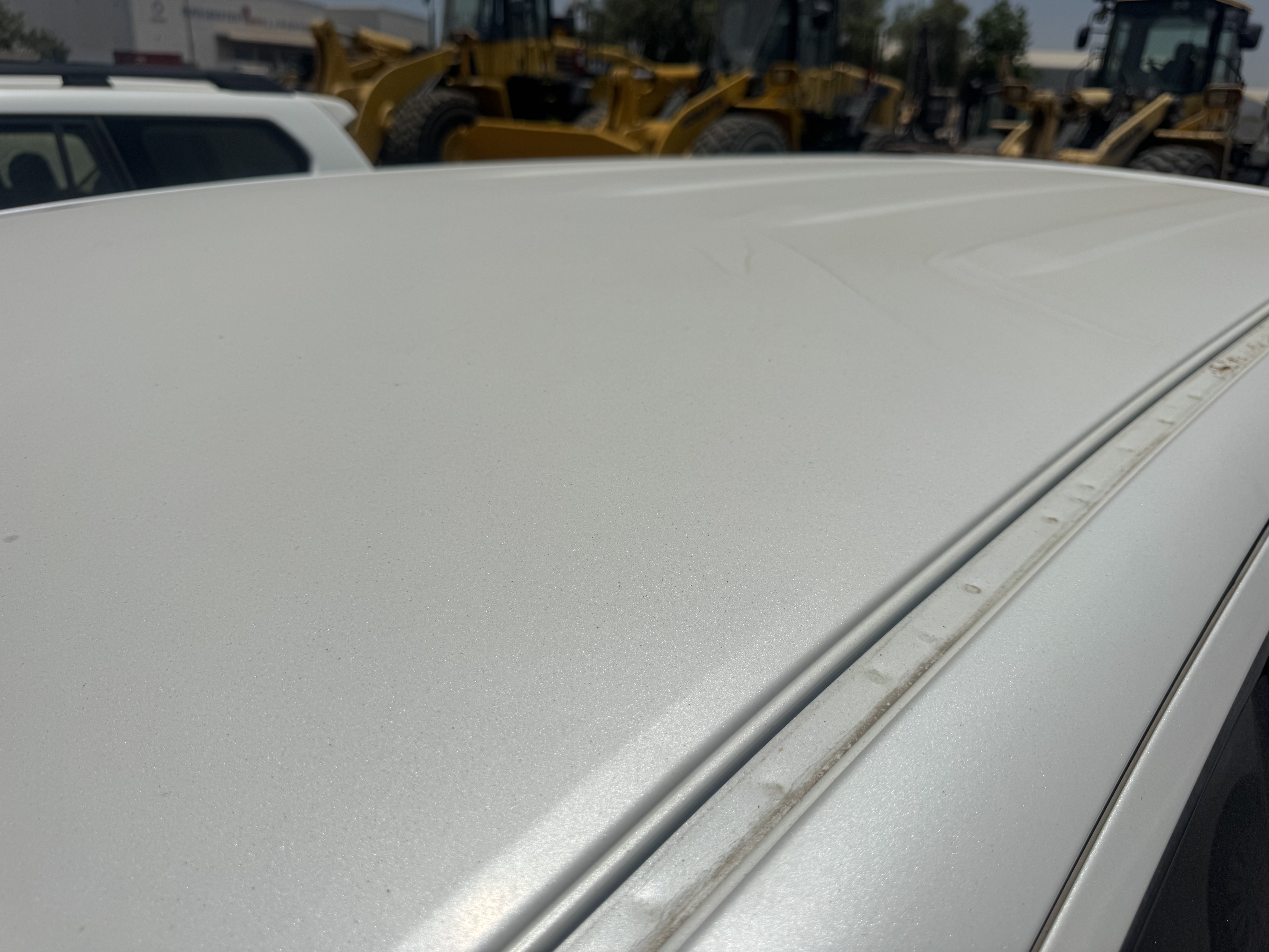 SUV-001-Toyota-Fortuner-SUVs-inspection-Exterior-Roof-panel-1