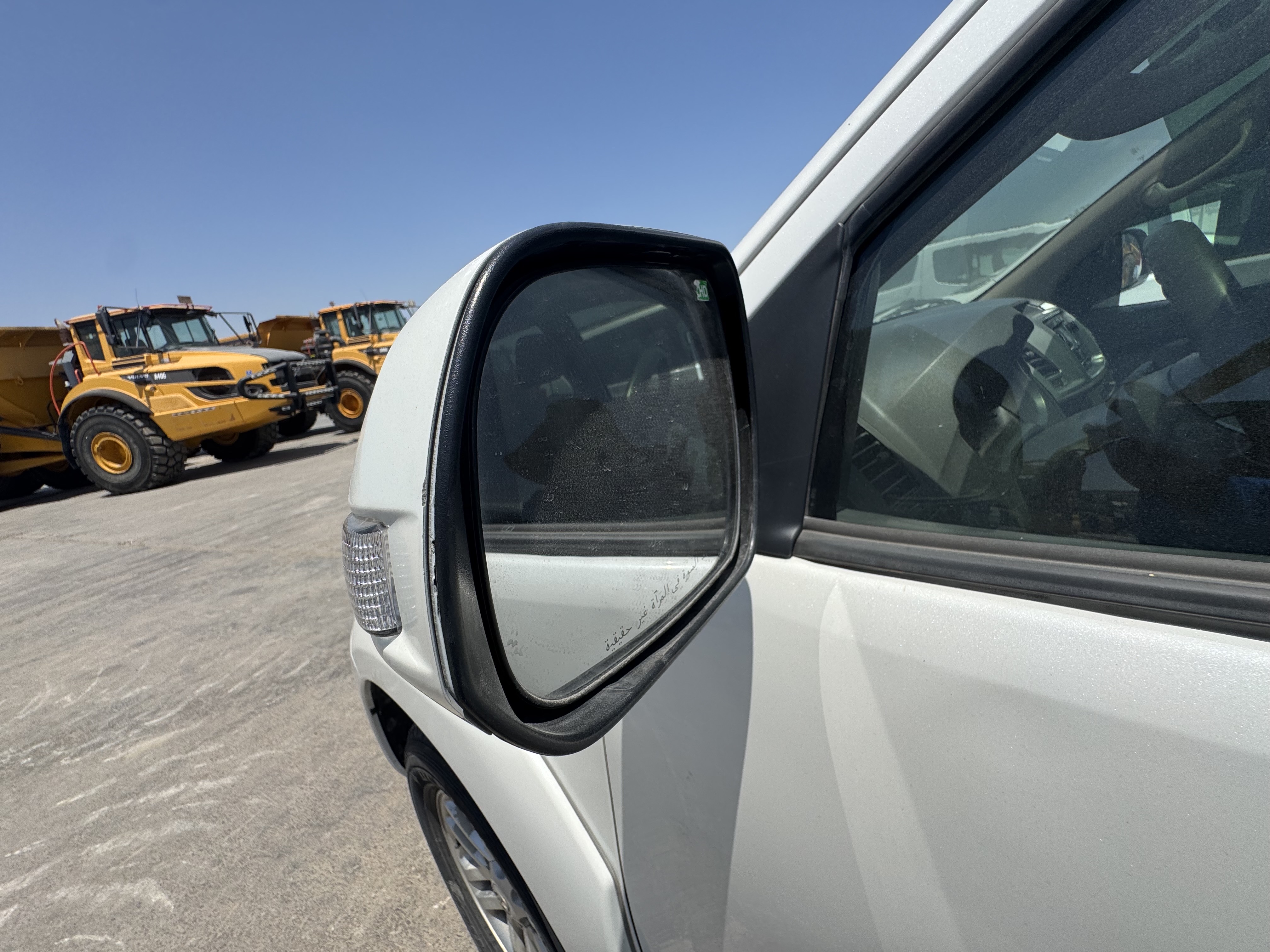 SUV-001-Toyota-Fortuner-SUVs-inspection-Exterior-Left-side-mirror-1