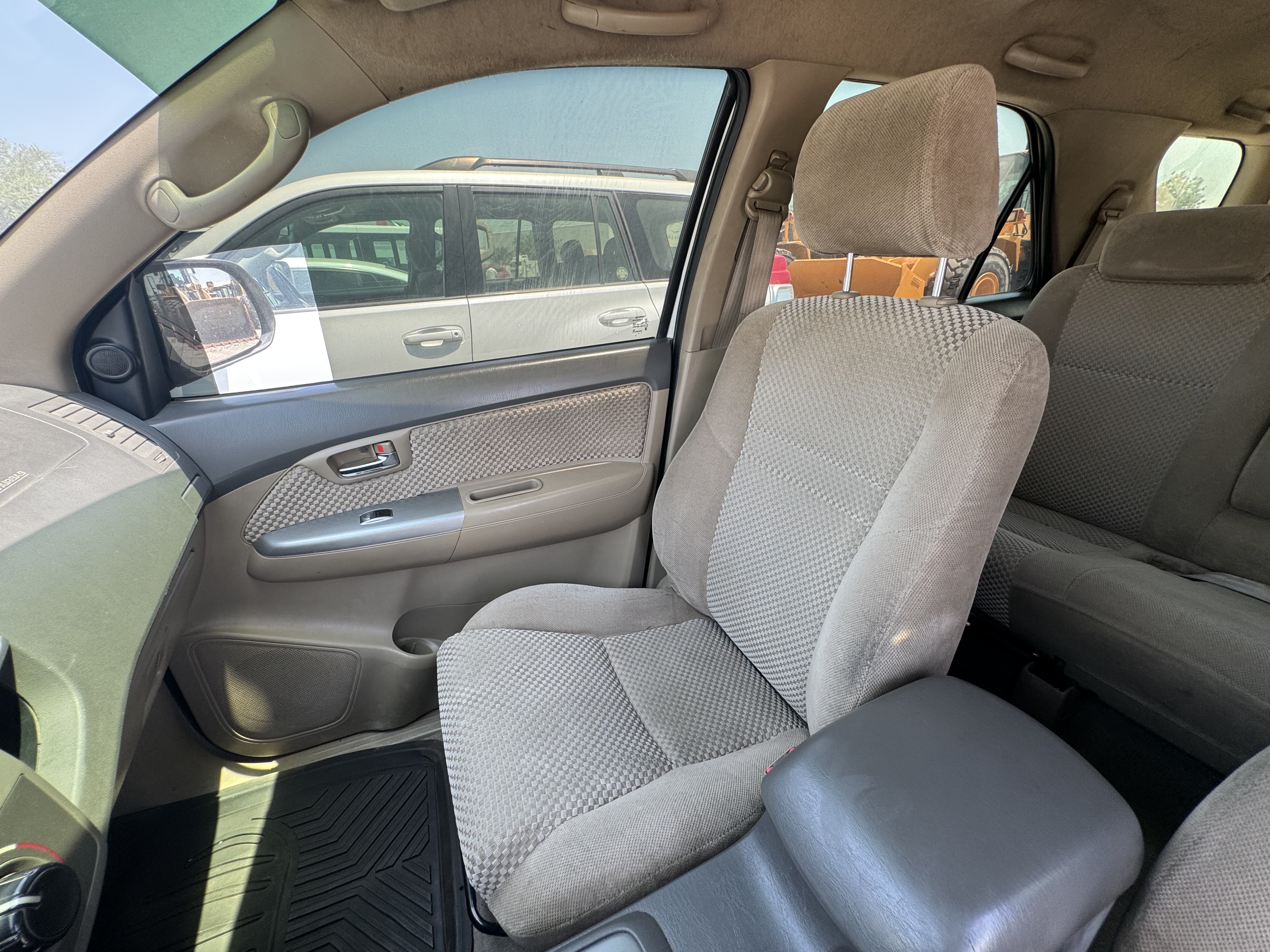 SUV-001-Toyota-Fortuner-SUVs-inspection-Interior-Front-passenger-seat-1