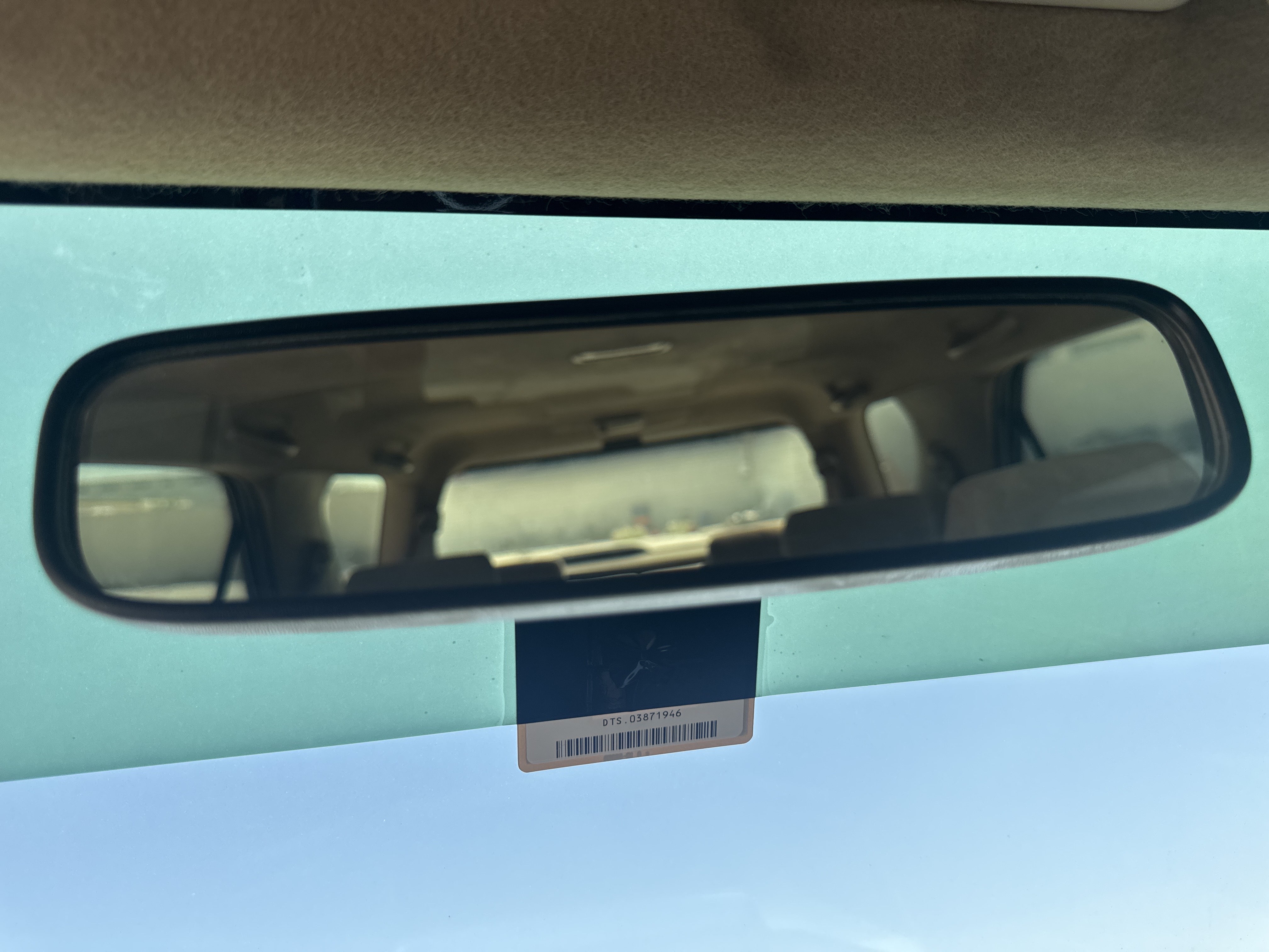 SUV-001-Toyota-Fortuner-SUVs-inspection-Interior-Rear-view-mirror-1