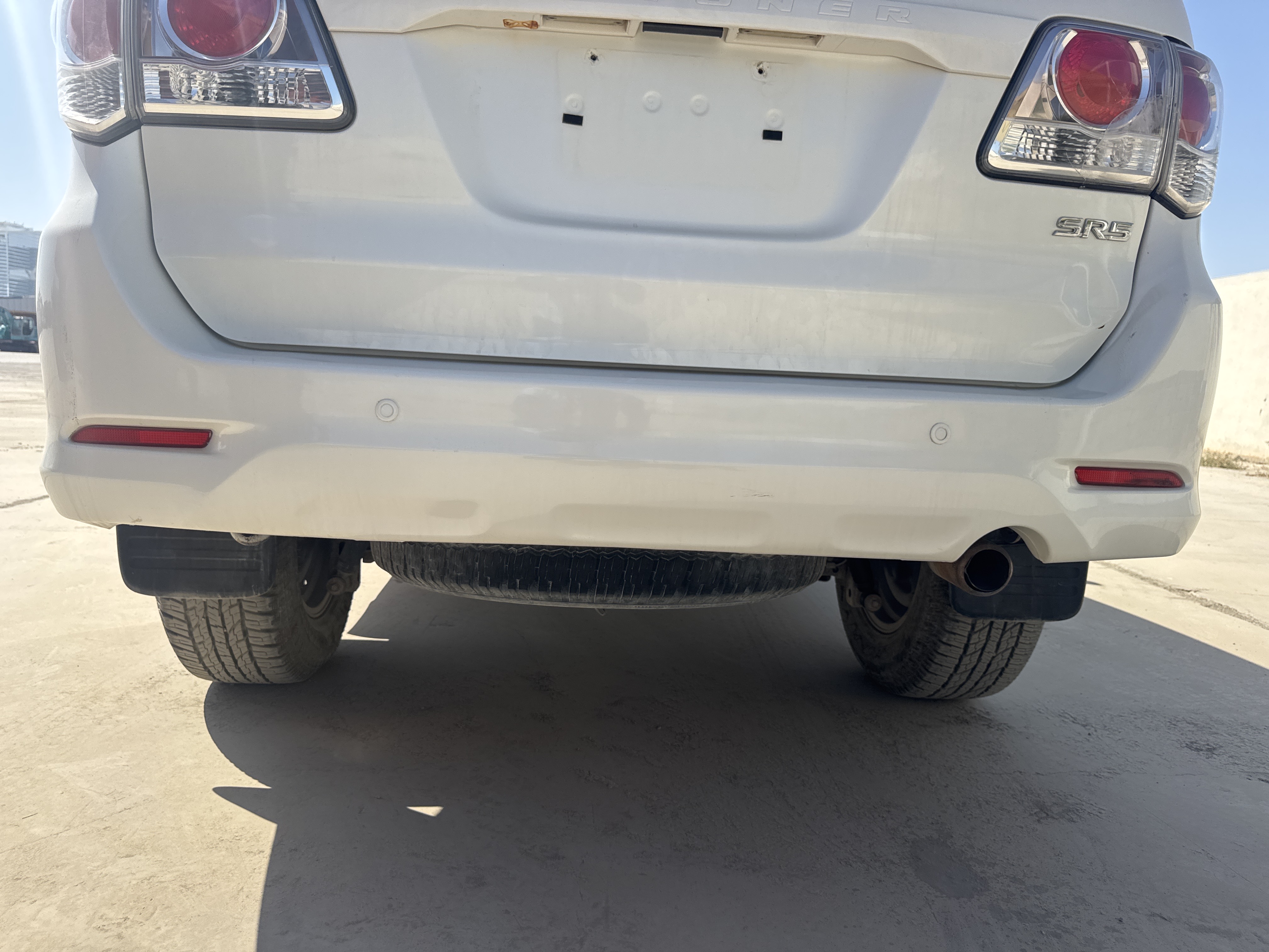 SUV-002-Toyota-Fortuner-SUVs-inspection-Exterior-Rear-bumper-1