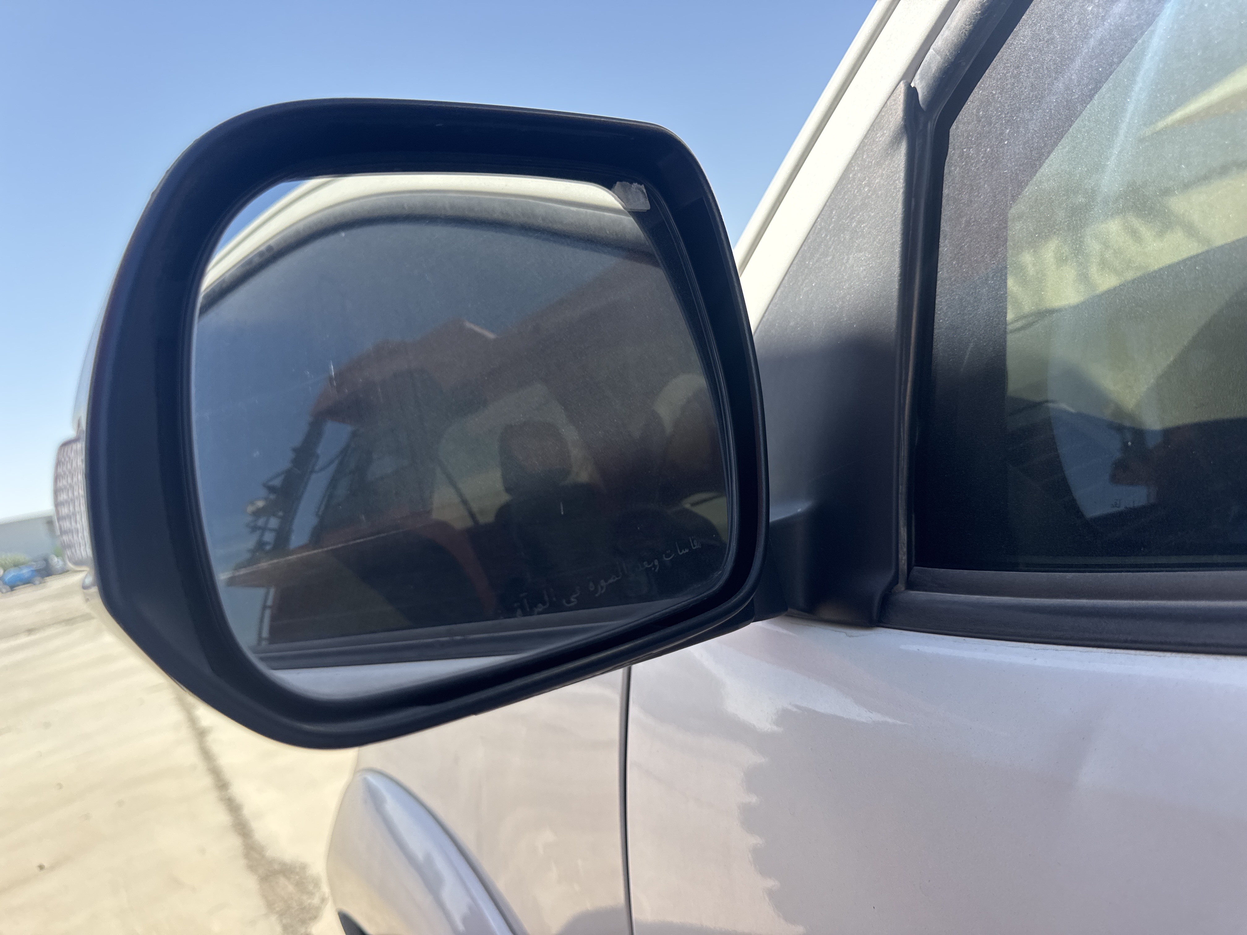 SUV-002-Toyota-Fortuner-SUVs-inspection-Exterior-Left-side-mirror-1