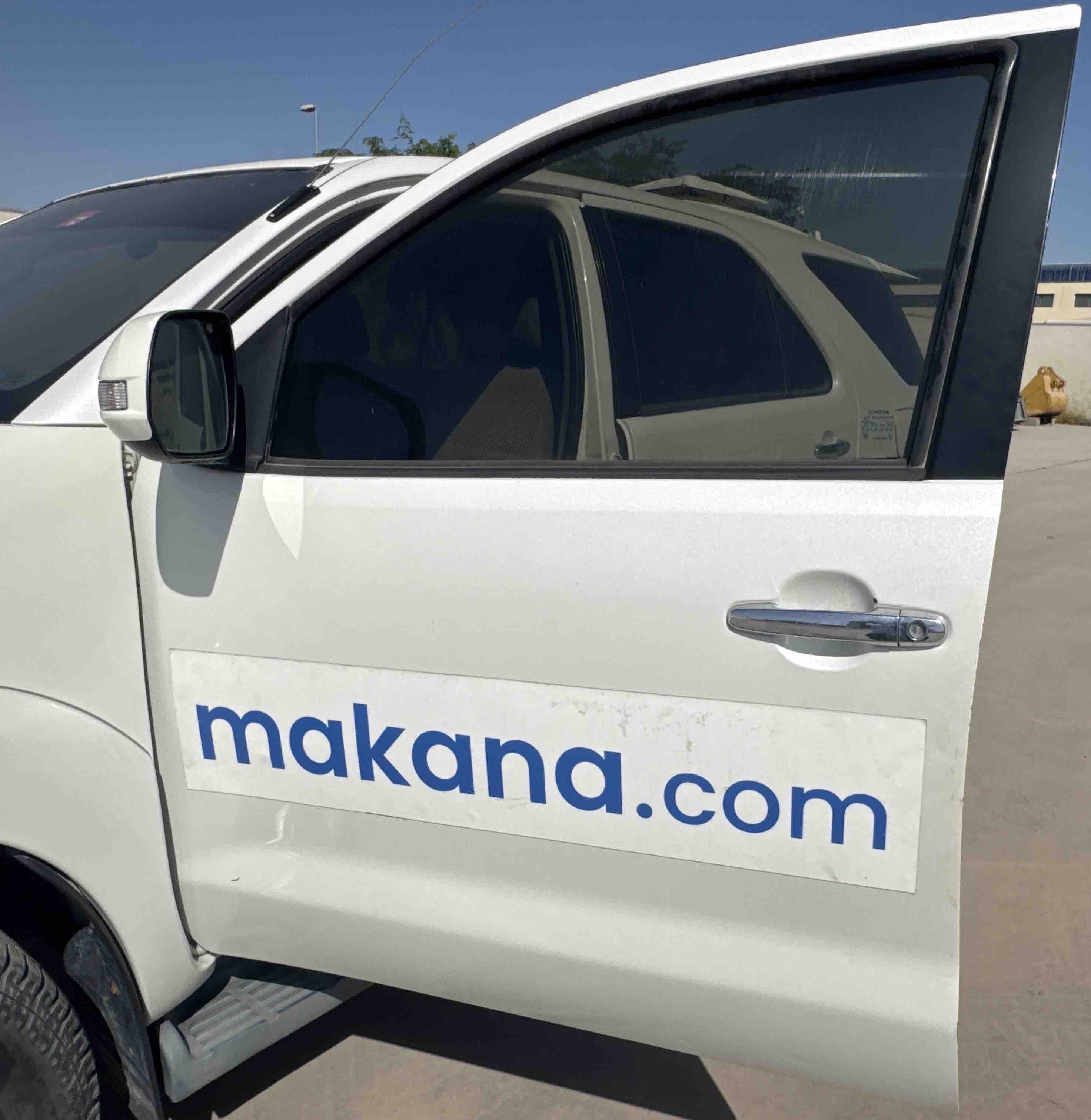 SUV-002-Toyota-Fortuner-SUVs-inspection-Exterior-Front-left-door-2