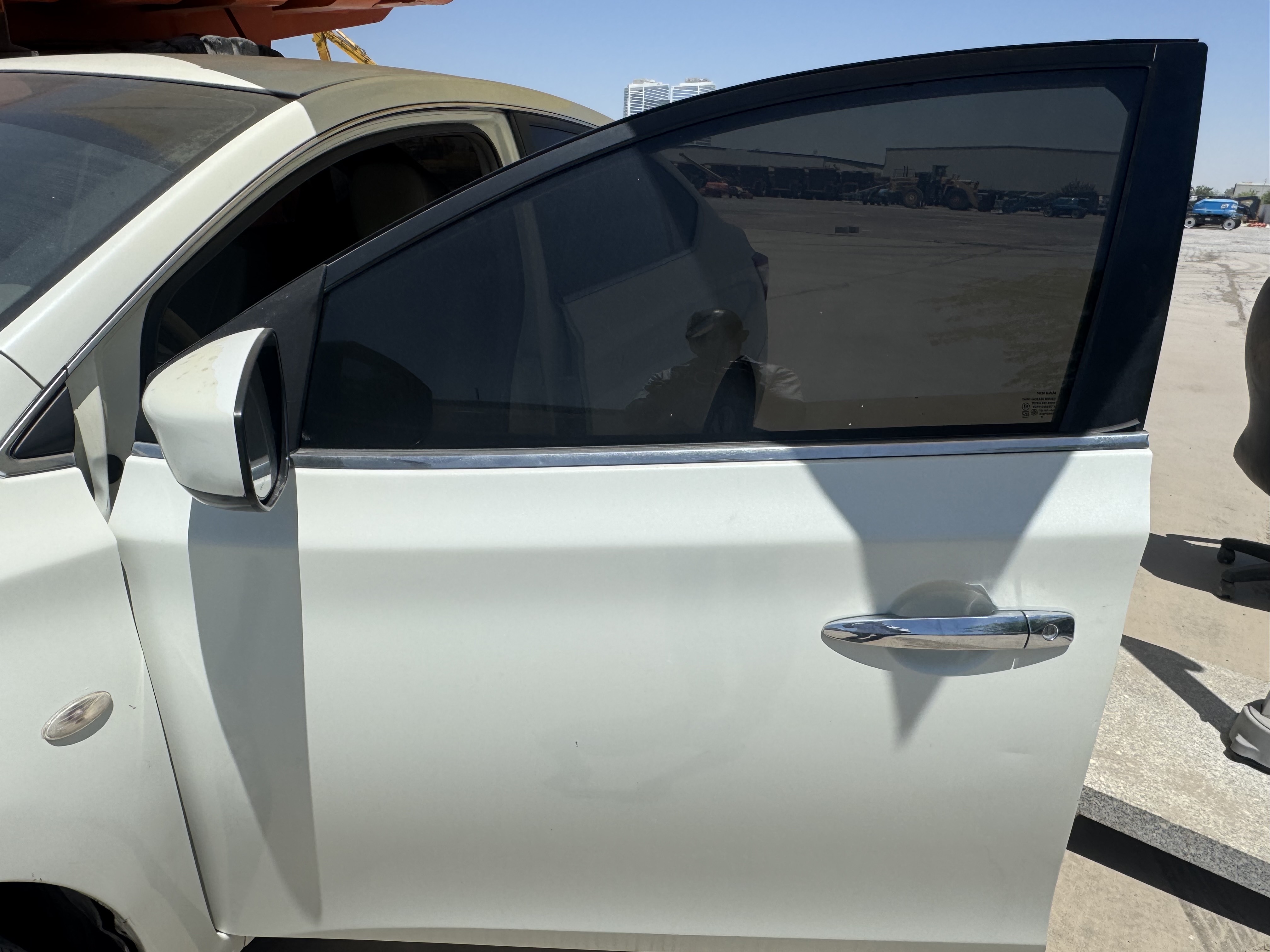 SEV-001-Nissan-Sentra-Sedans-inspection-Exterior-Front-left-door-1