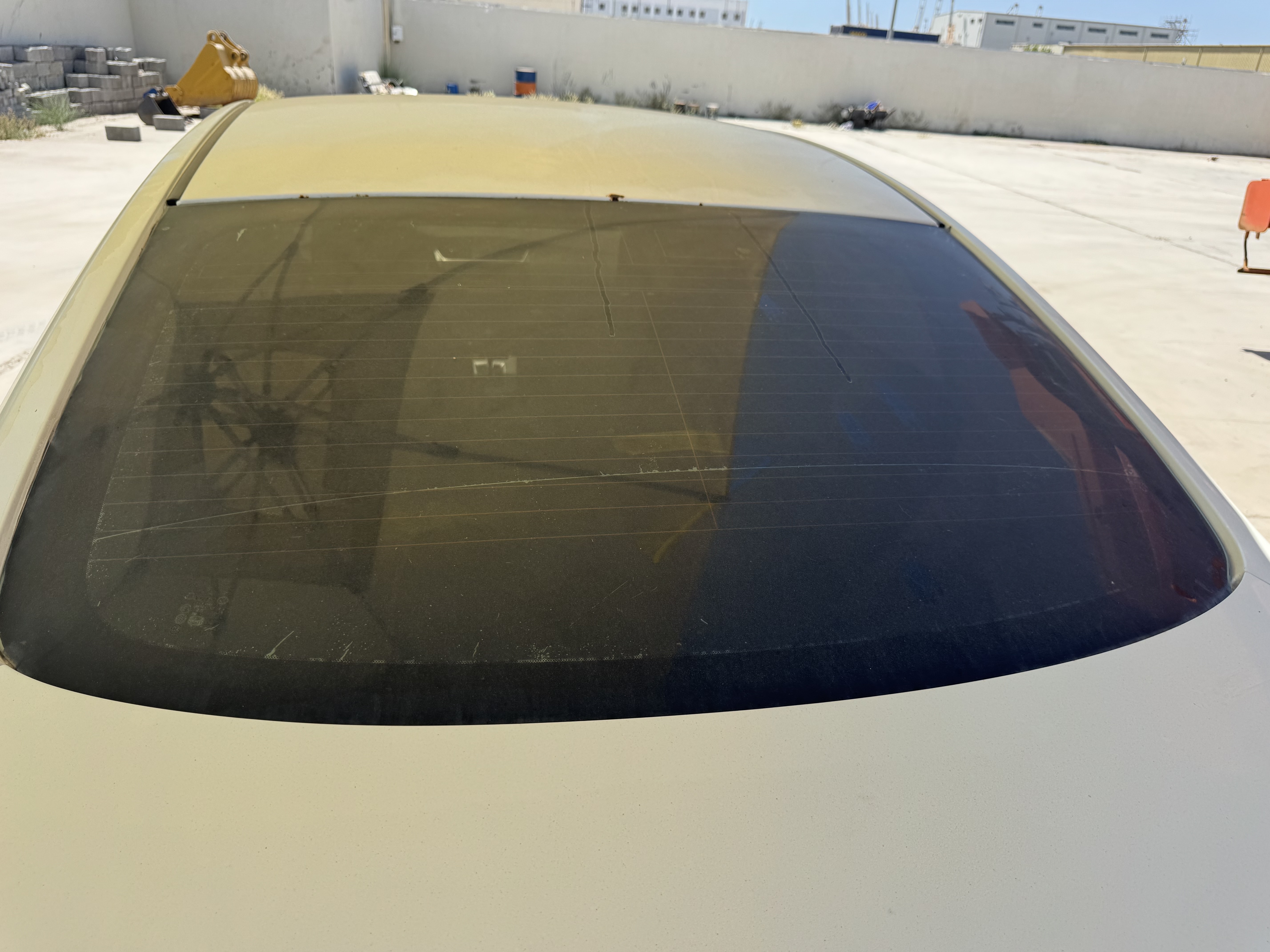 SEV-001-Nissan-Sentra-Sedans-inspection-Exterior-Rear-windshield-1