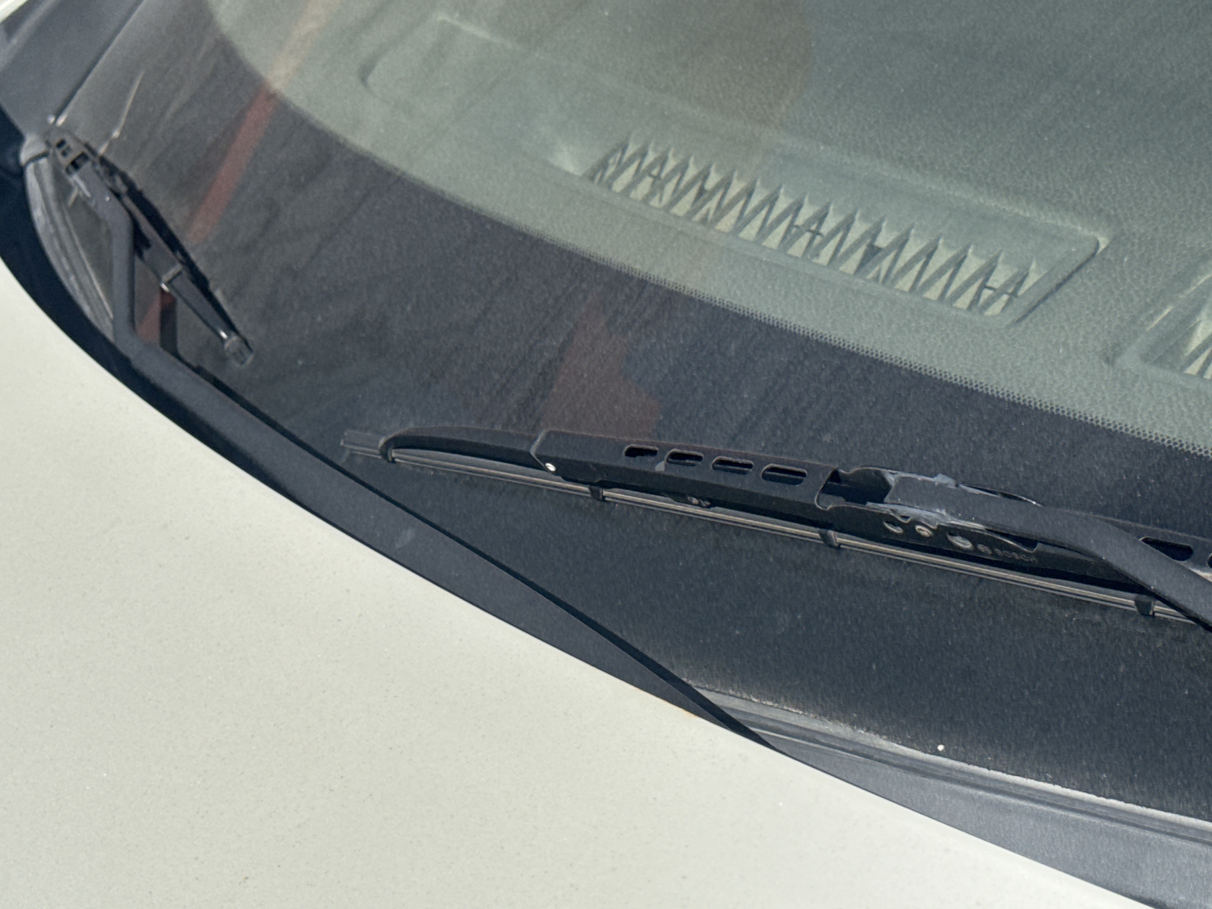 SEV-001-Nissan-Sentra-Sedans-inspection-Electronics-Front-wiper-1