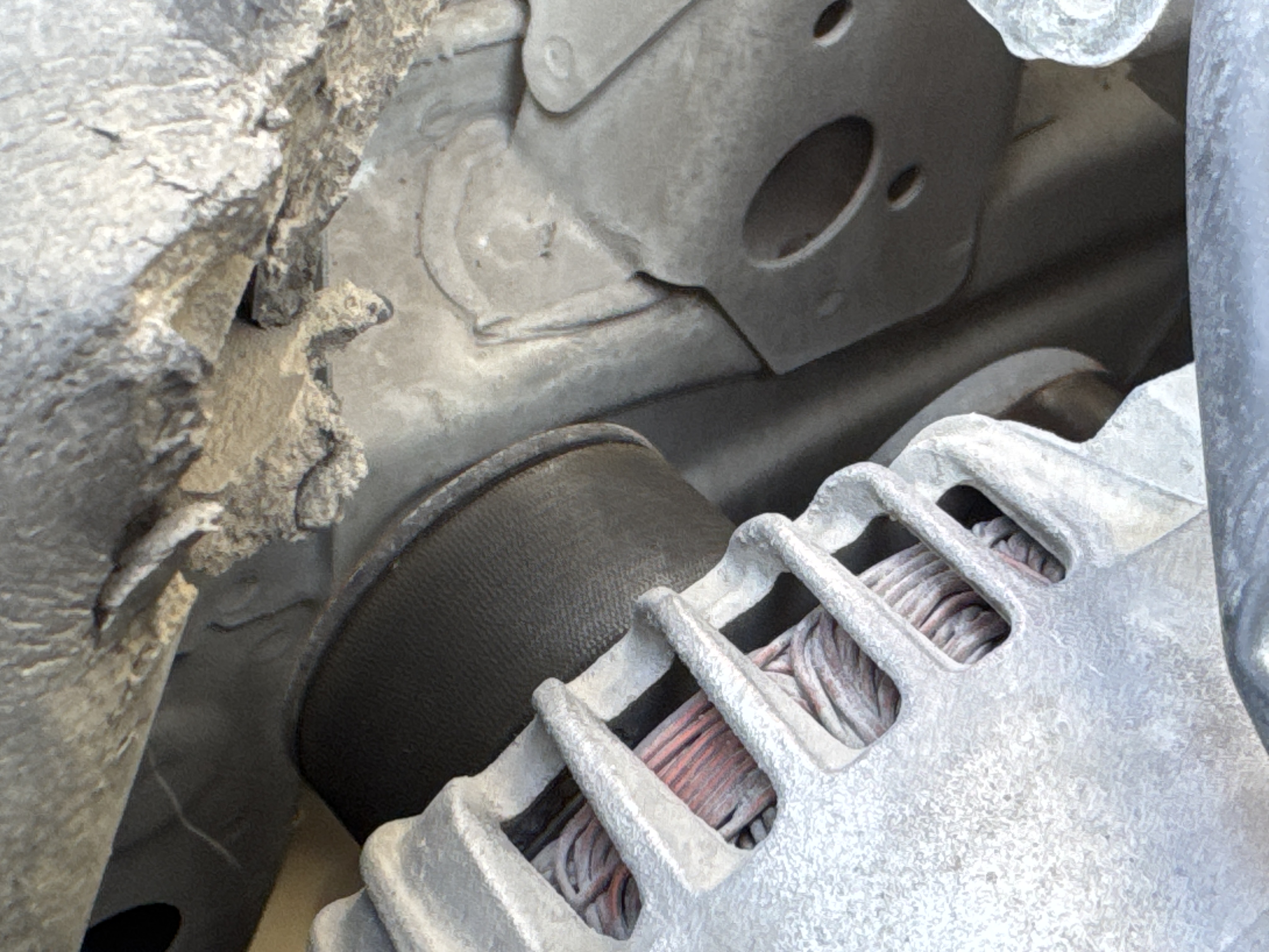 SEV-001-Nissan-Sentra-Sedans-inspection-Engine-Engine-belt-1