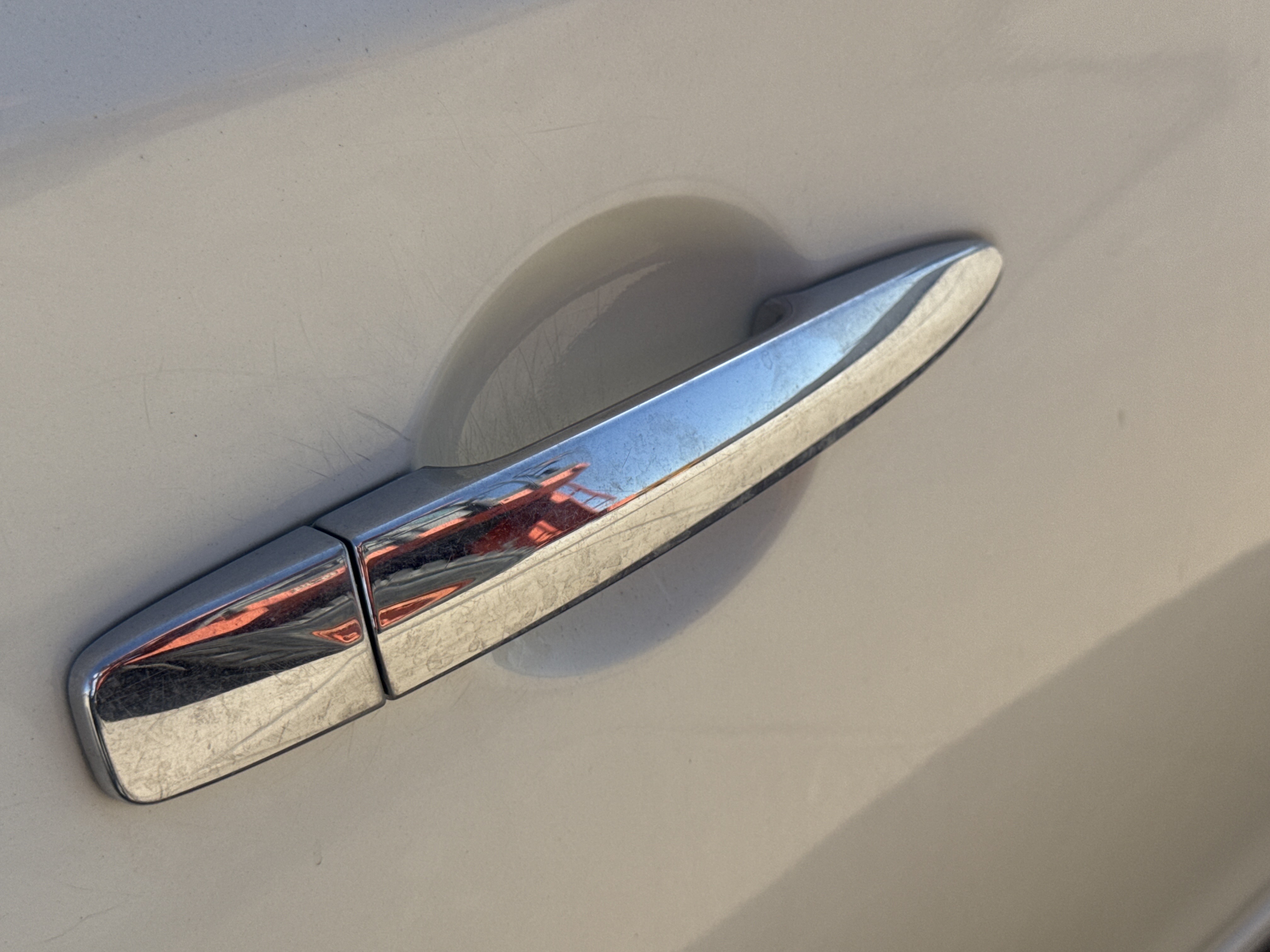 SEV-001-Nissan-Sentra-Sedans-inspection-Interior-Door-handles-1