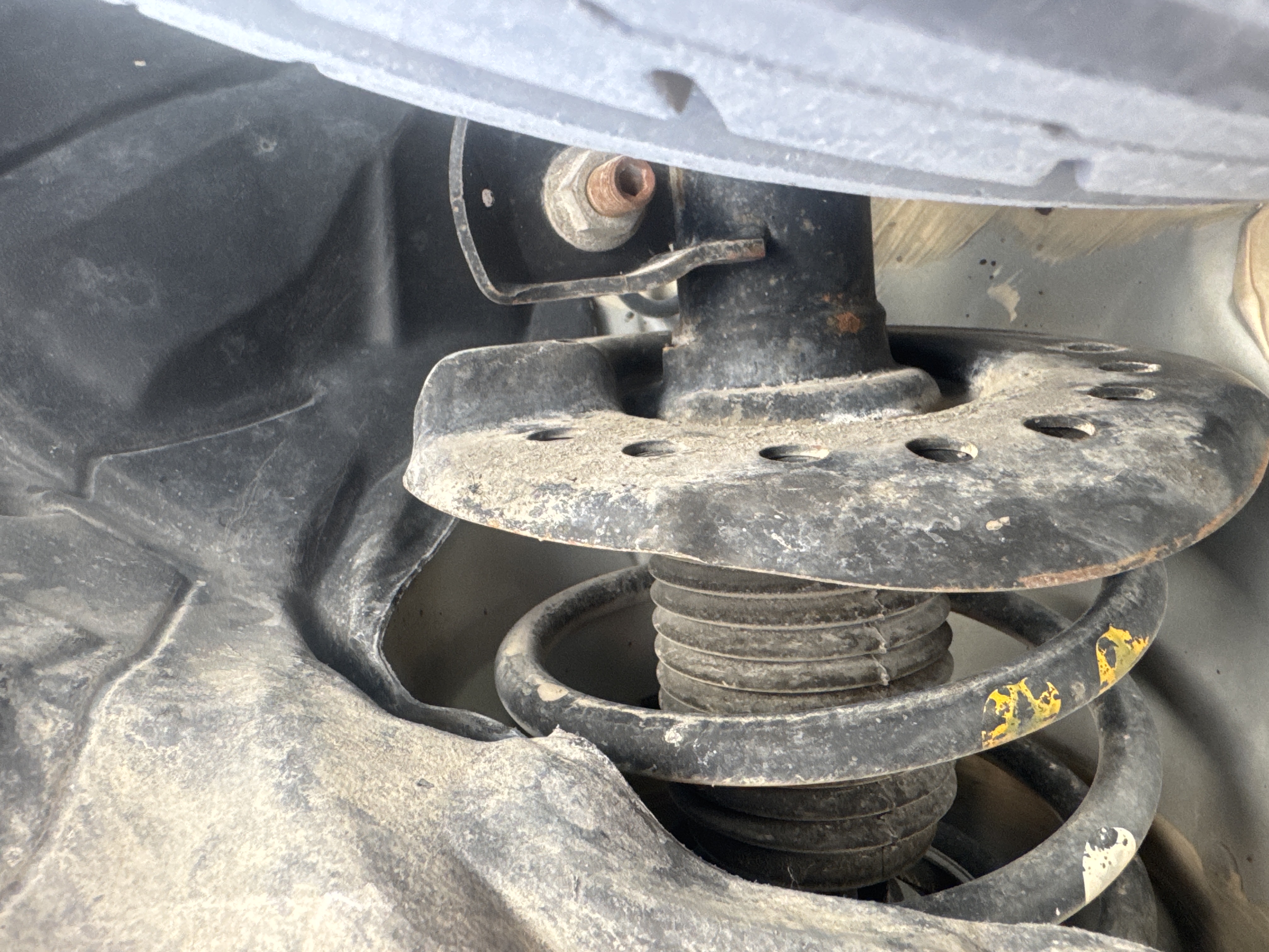 SEV-001-Nissan-Sentra-Sedans-inspection-Chassis-Front-suspension-1