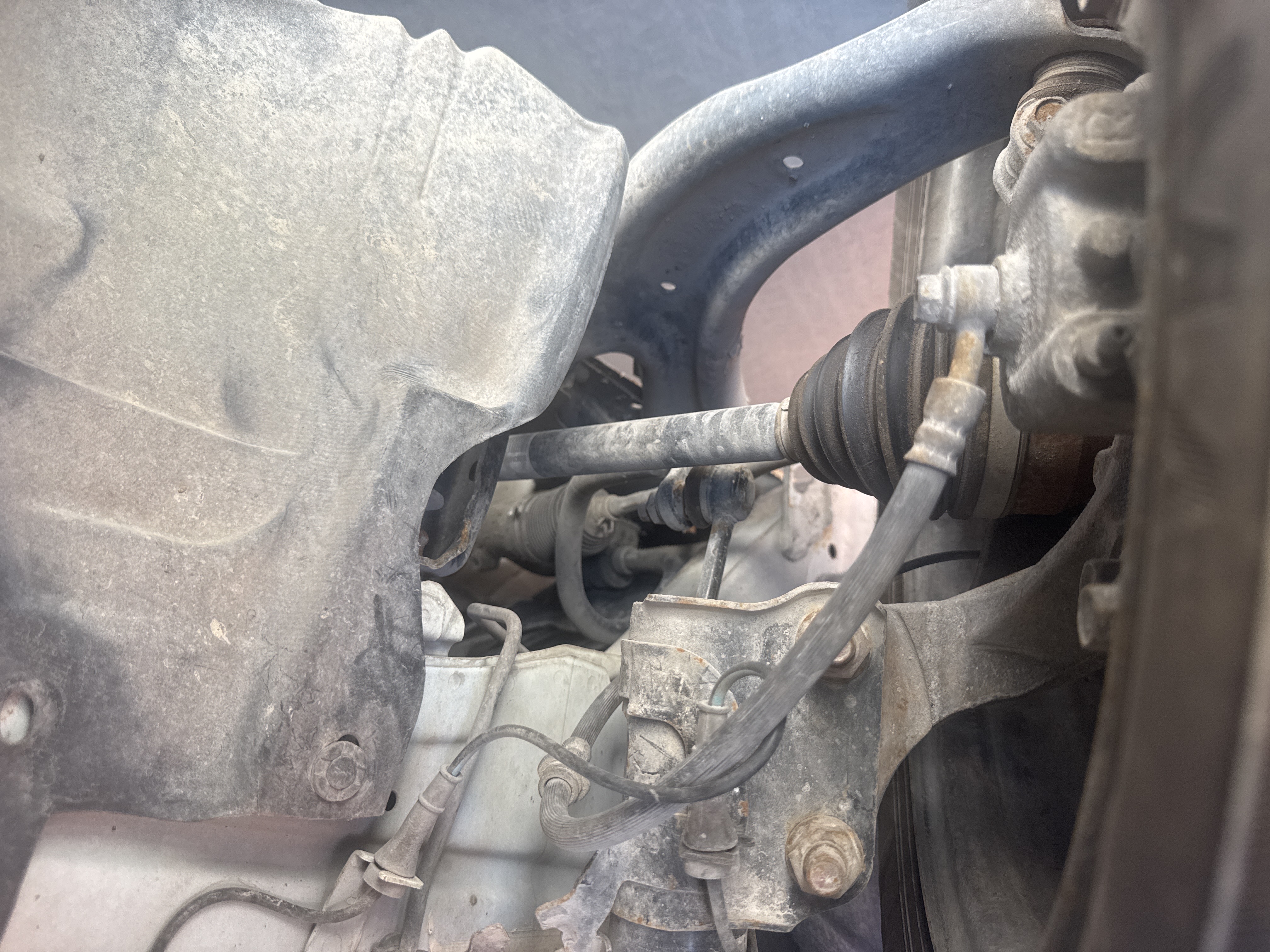SEV-001-Nissan-Sentra-Sedans-inspection-Chassis-Front-suspension-1