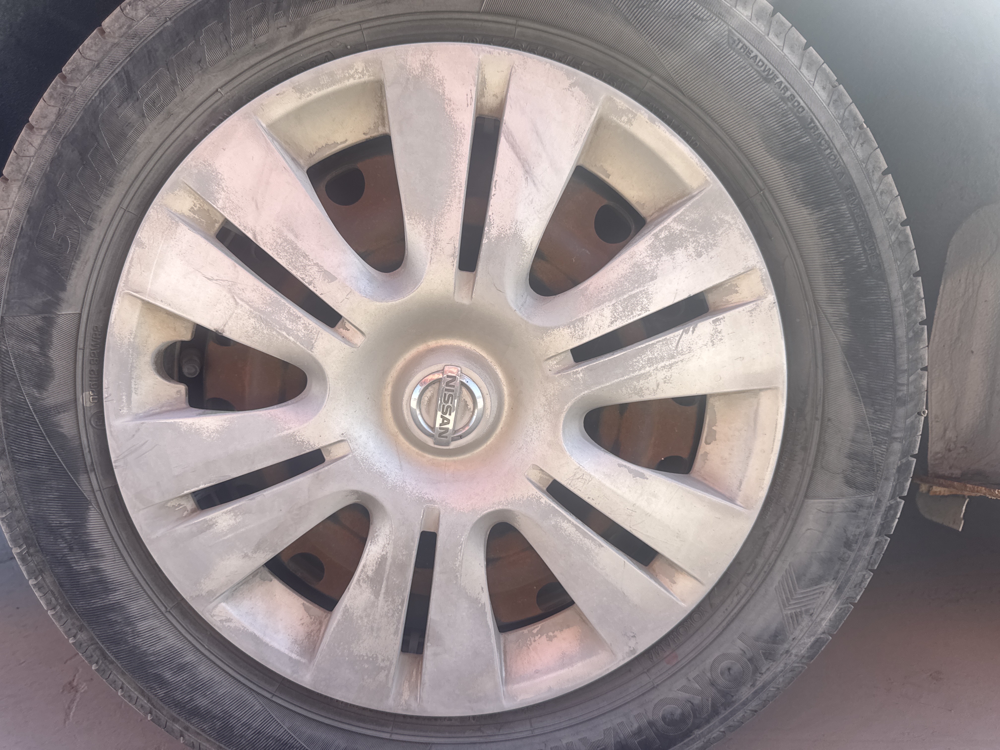 SEV-001-Nissan-Sentra-Sedans-inspection-Chassis-Rear-right-alloy-/-Rim-1
