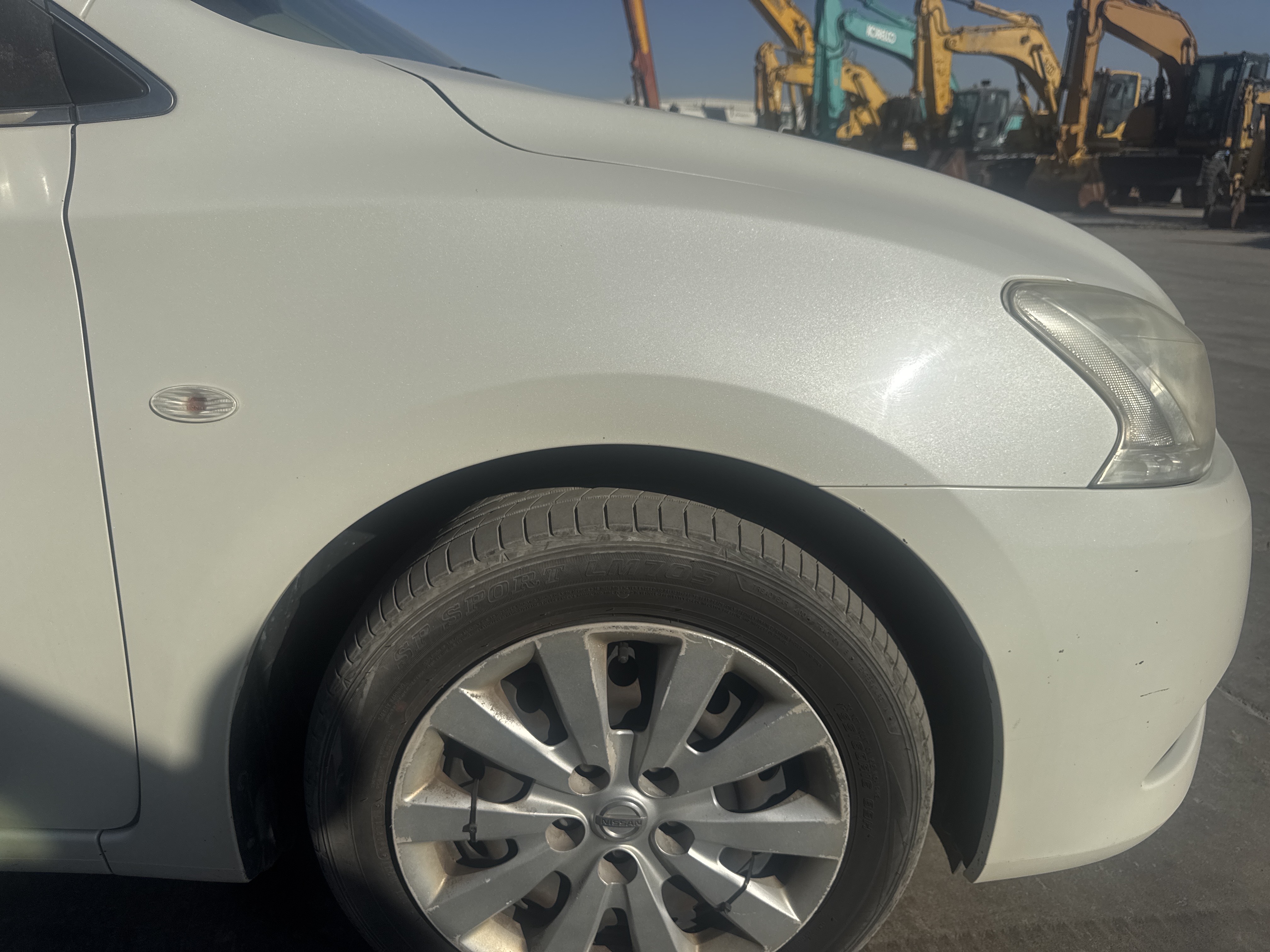 SEV-002-Nissan-Sentra-Sedans-inspection-Exterior-Front-right-fender-1