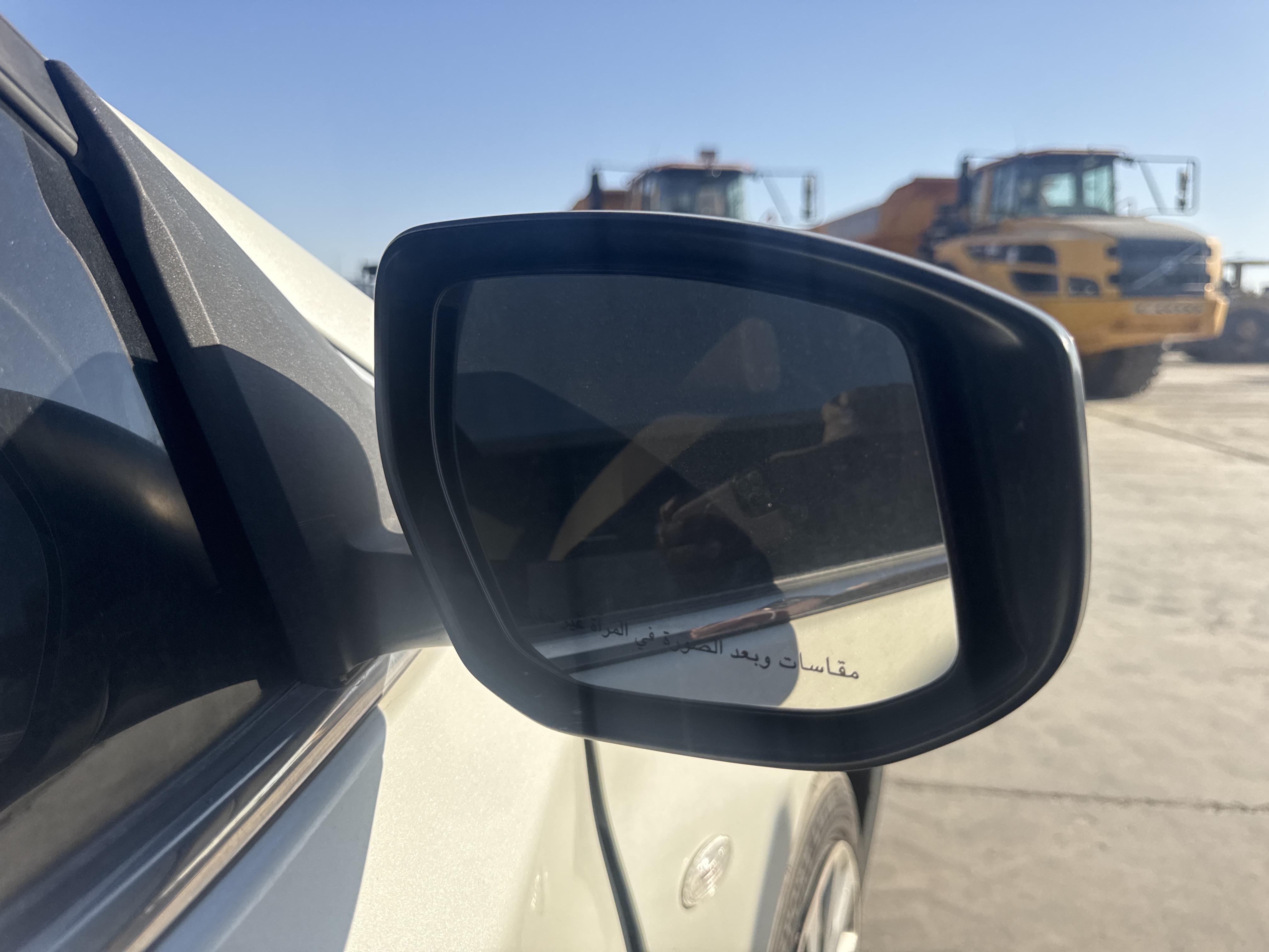 SEV-002-Nissan-Sentra-Sedans-inspection-Exterior-Right-side-mirror-1