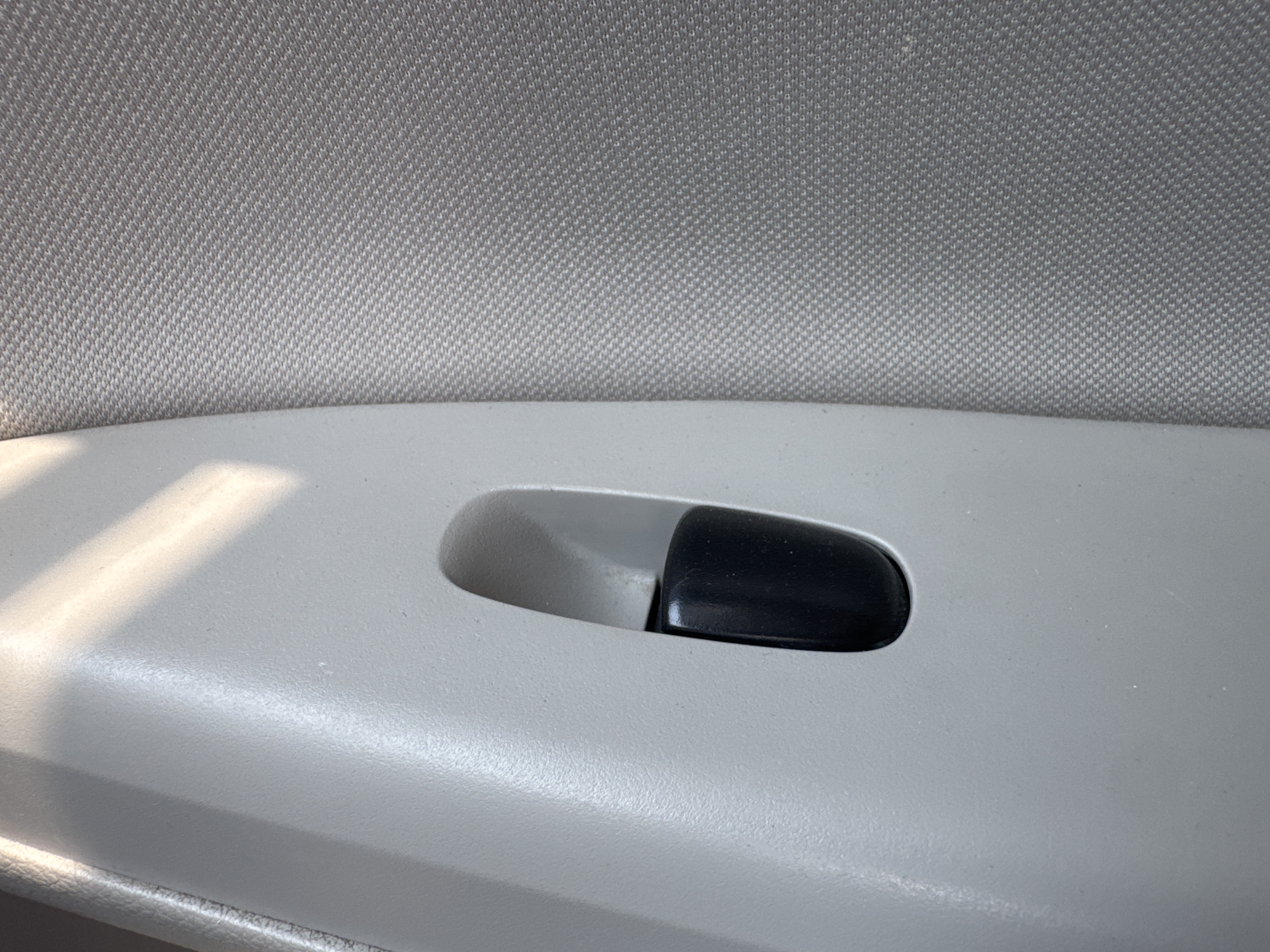 SEV-002-Nissan-Sentra-Sedans-inspection-Electronics-Power-/-Manual-windows-1